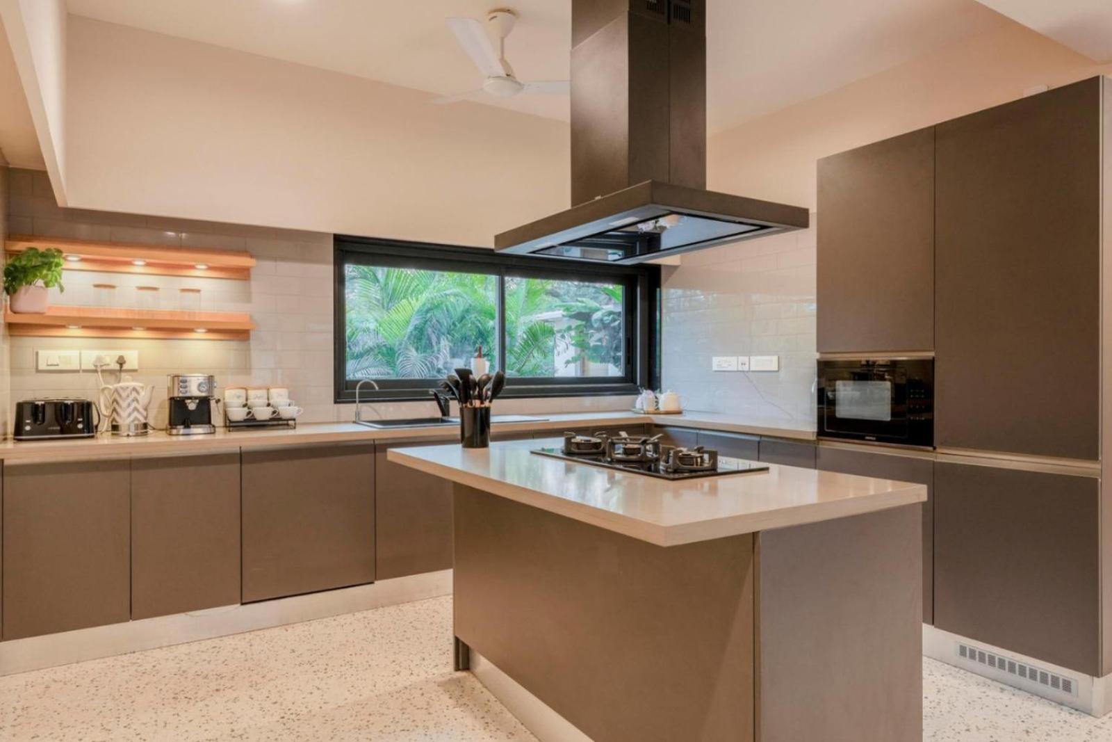 Redhomex Rest Ashored 6BHK Villa