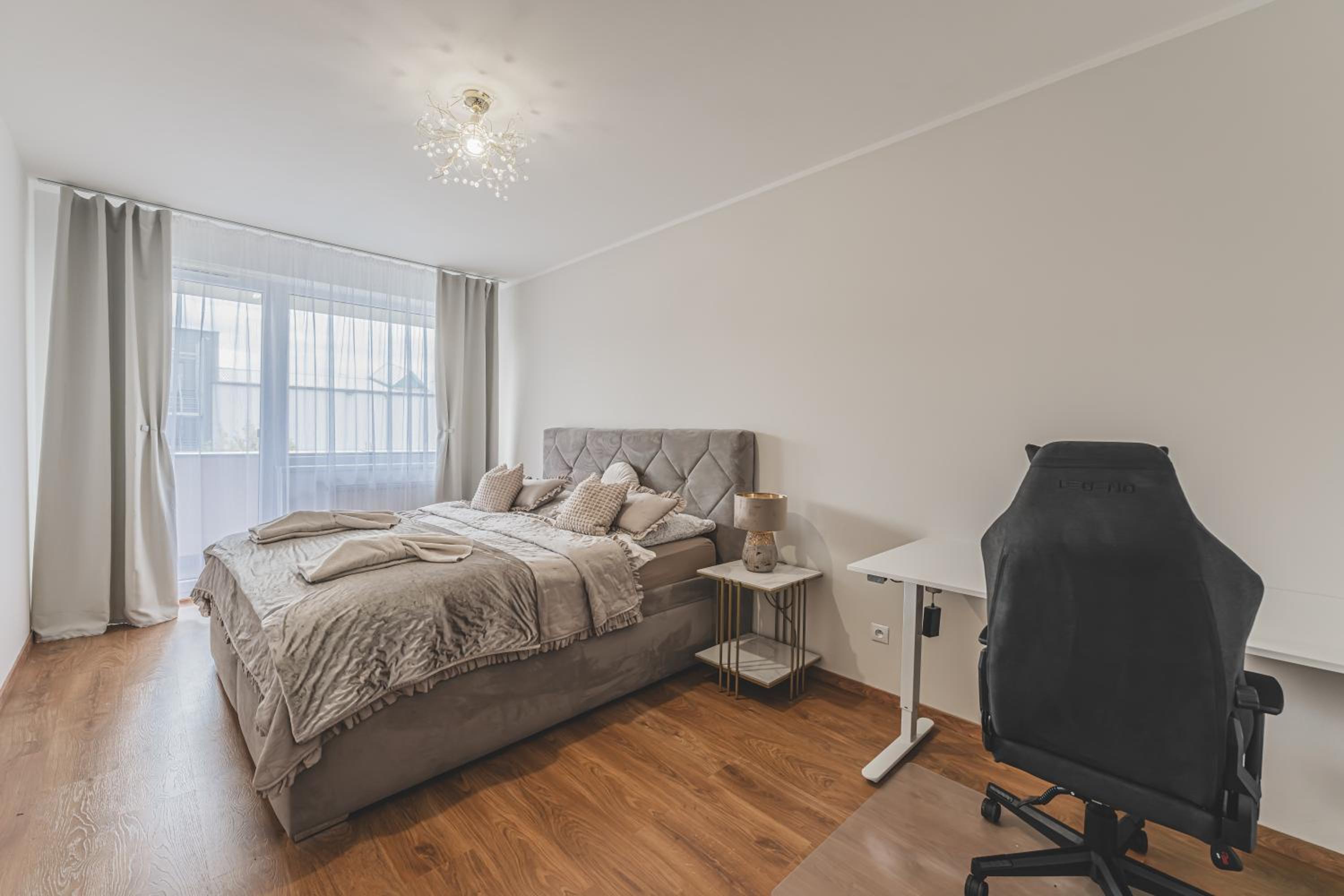 Luxusní Apartmán U Petrofa s vlastním parkovacím místem