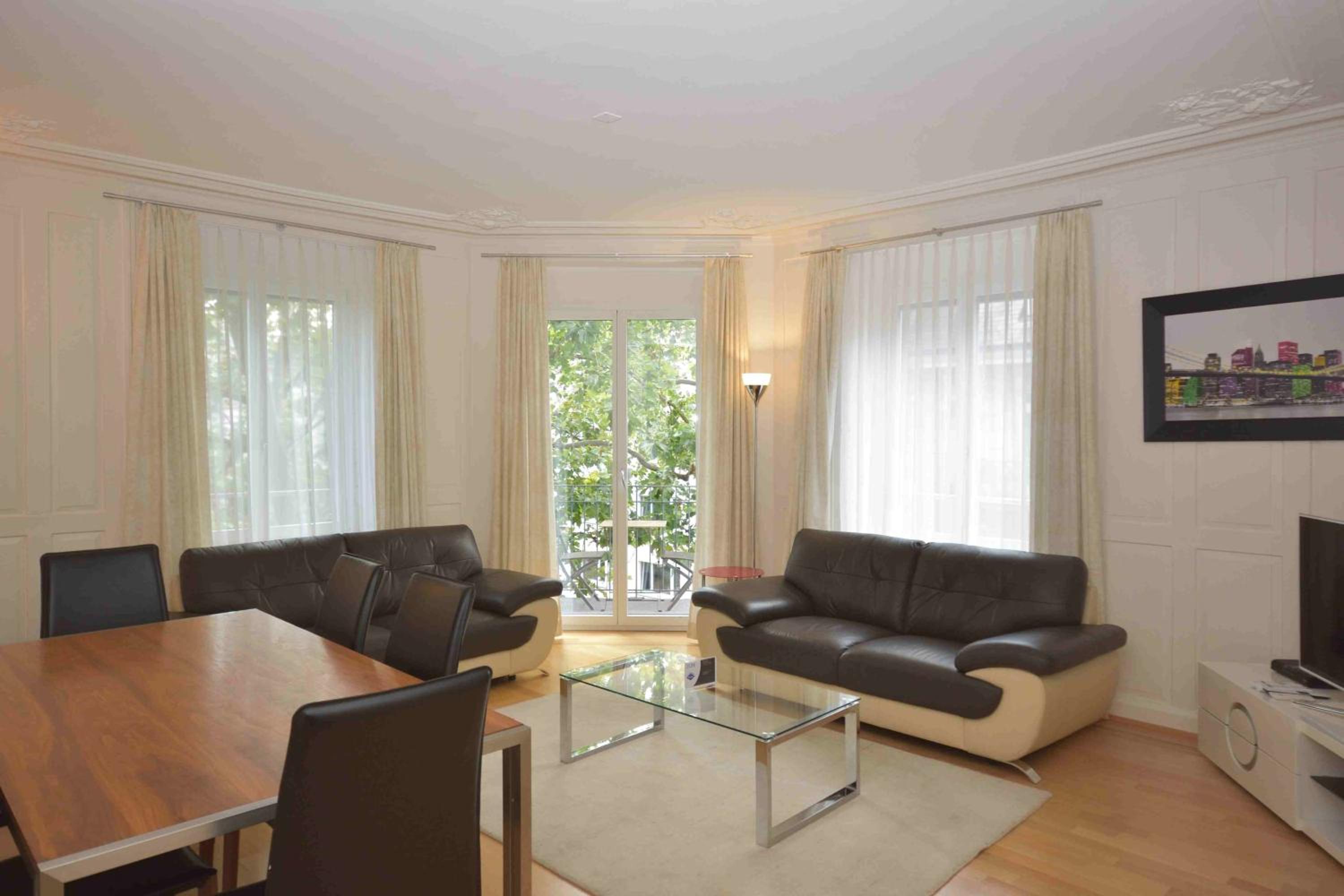EXECUTIVE 3BR near Opera - PABS 4
