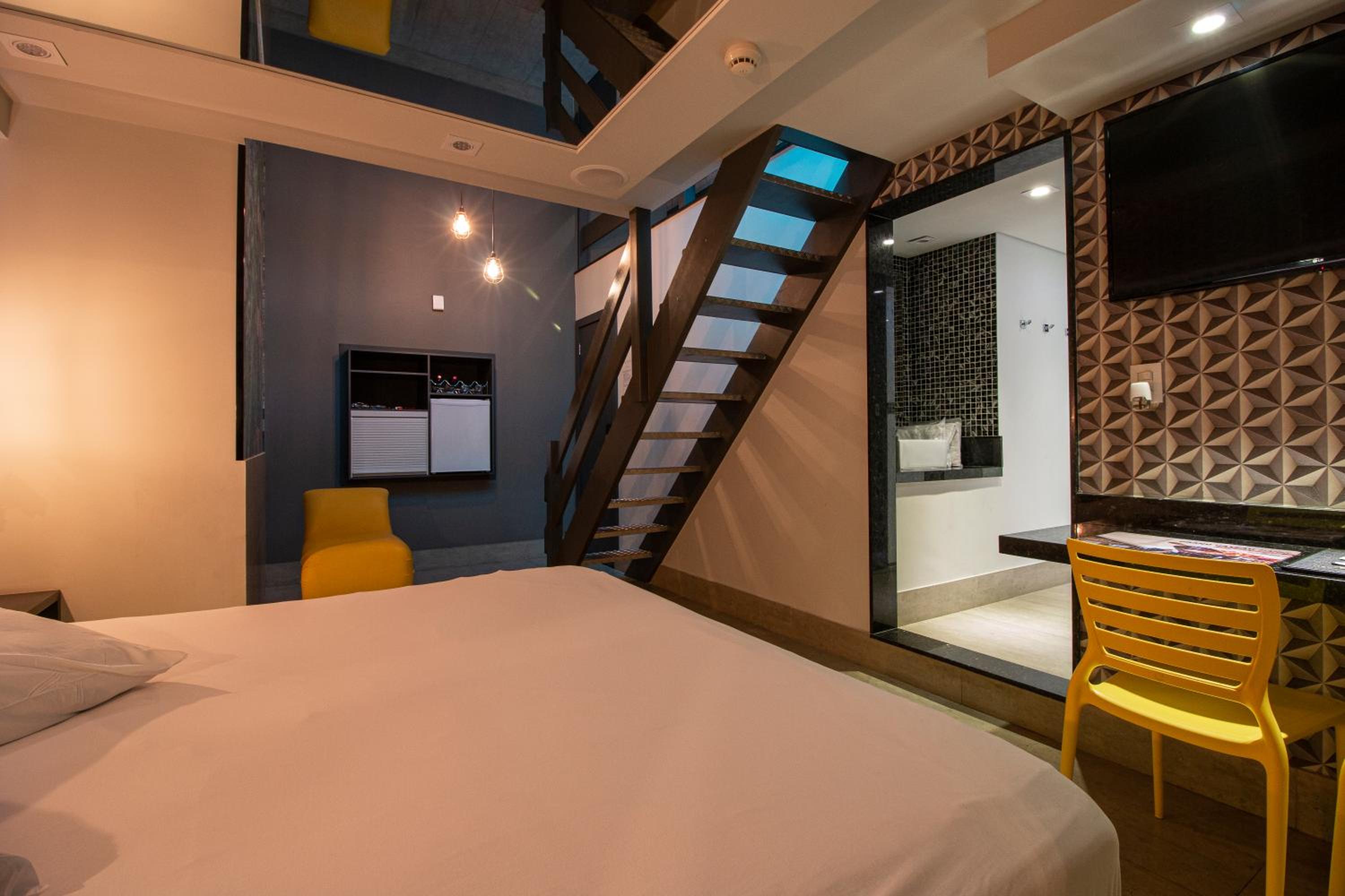 Opium Motel (Adult Only)