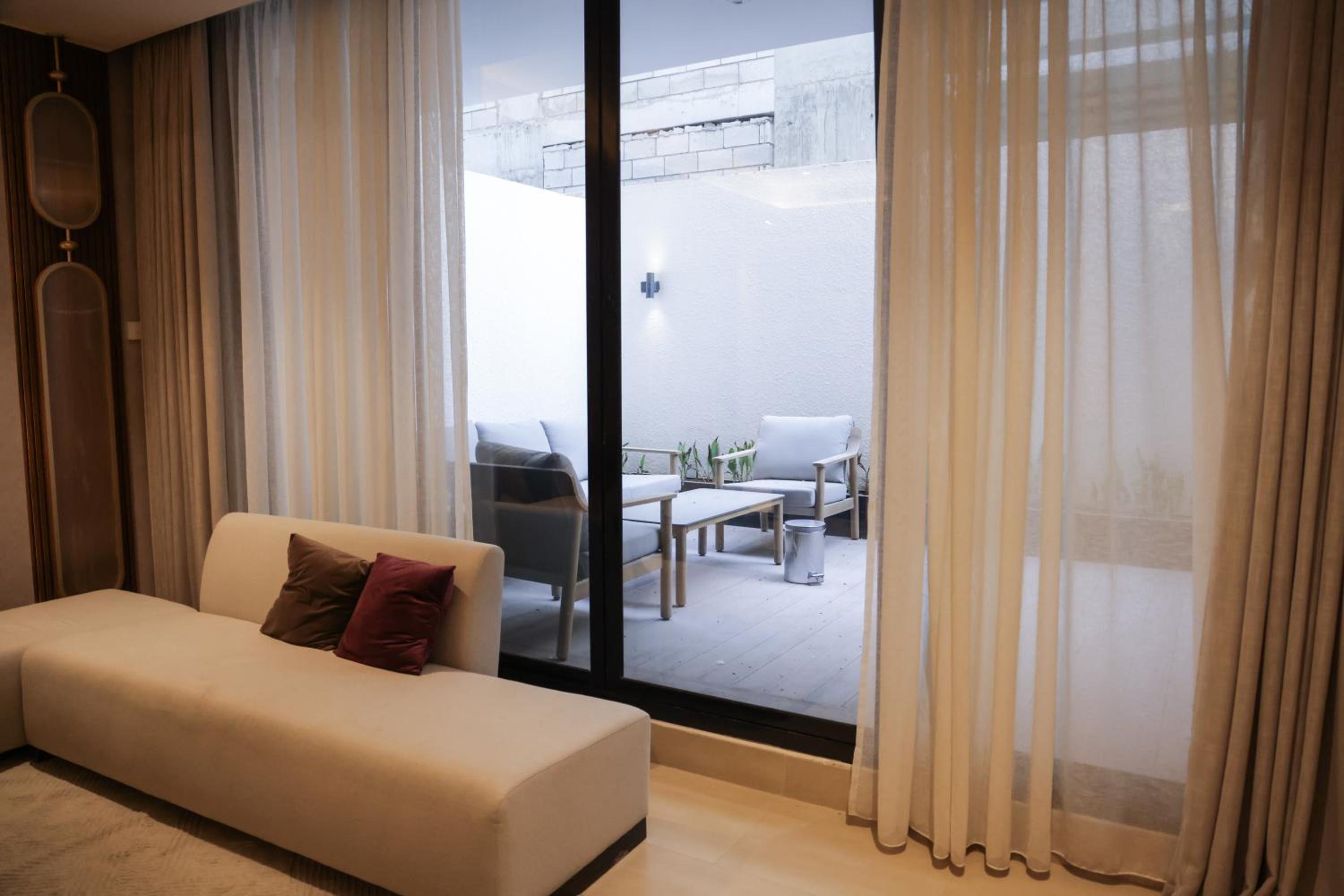 Rawas Rest Inn B1-B