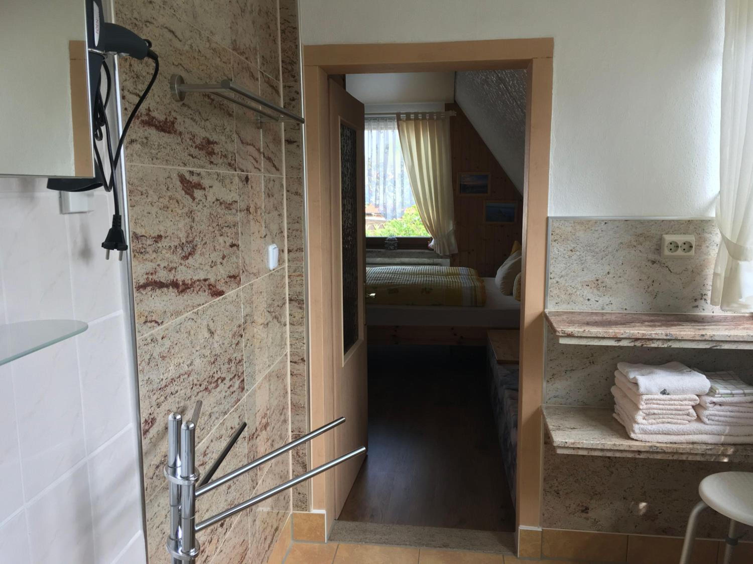 Gemuetliche-Ferienwohnung-in-Zingst
