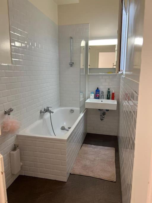 3 pcs located in GVA centre