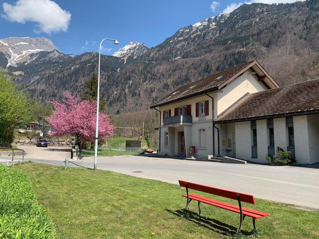 Revier schlicht und bahnsinnig