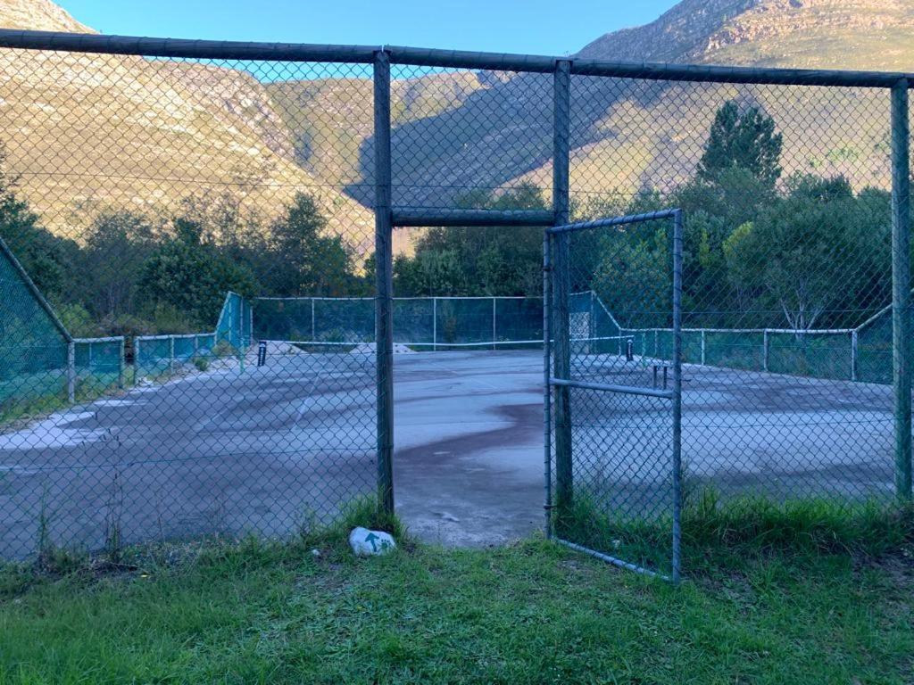 ScalarHoney Lodge