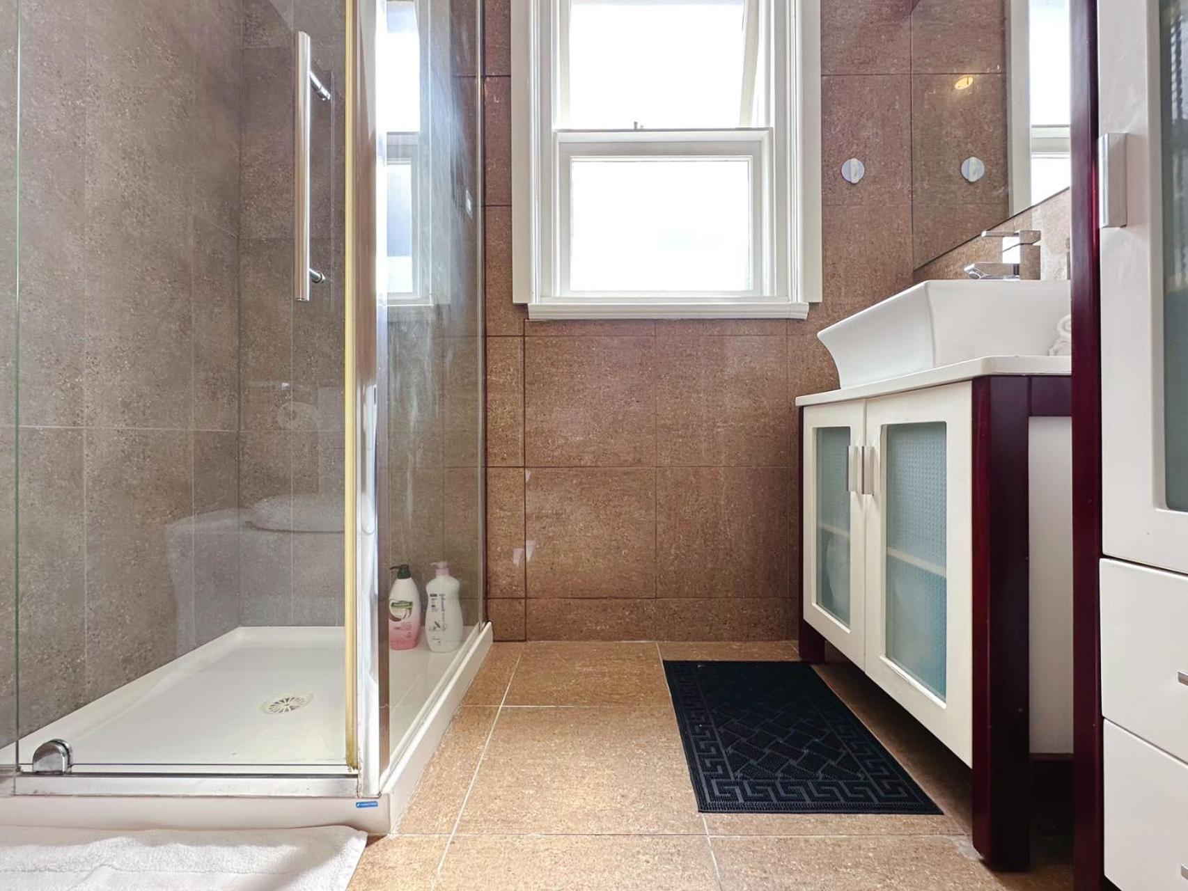 City Breeze BNB