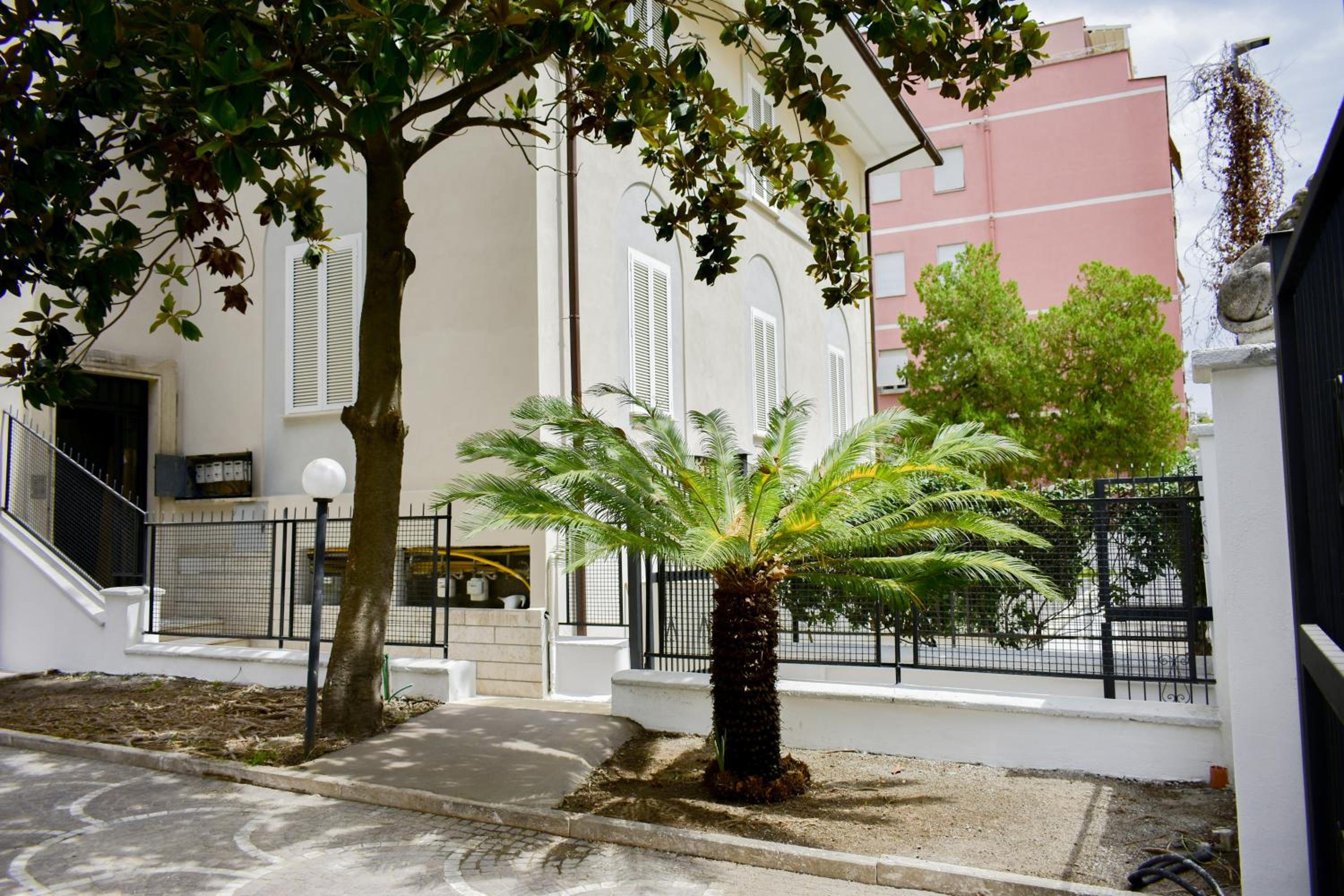Falda House