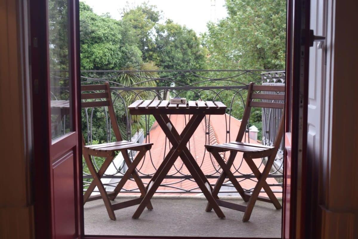 Liiiving in Porto - Vintage Balcony Apartment
