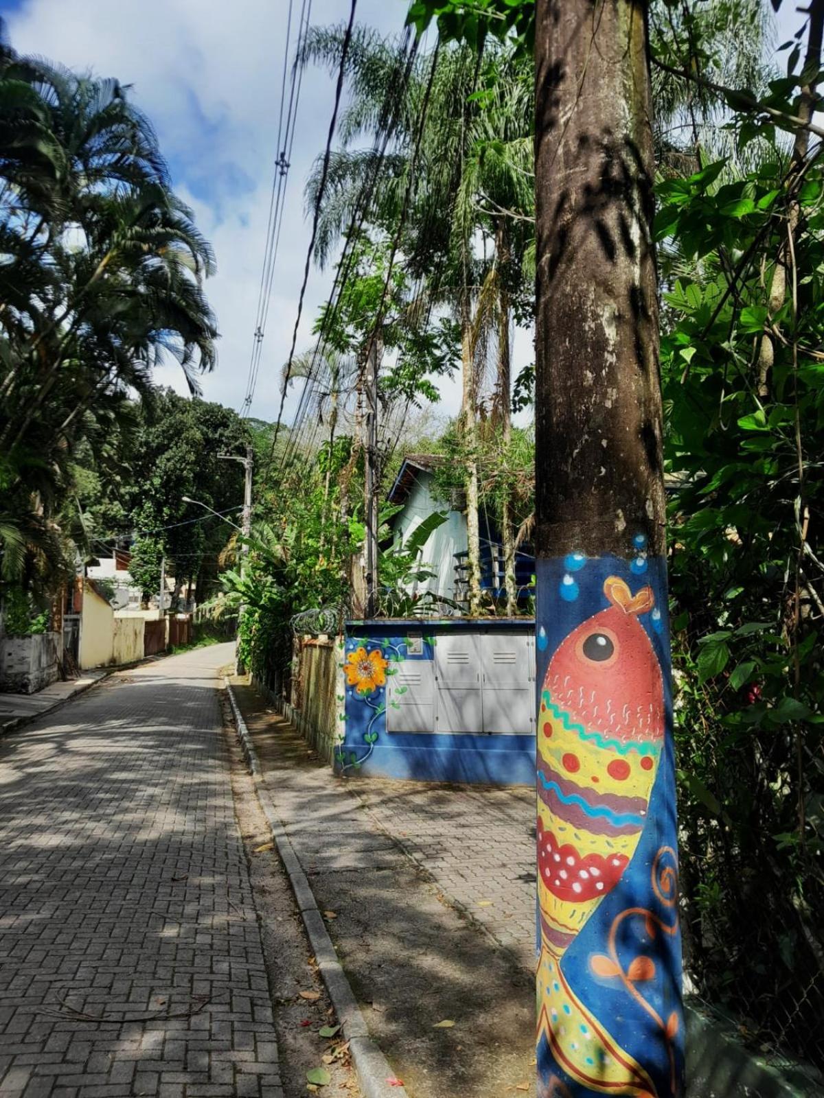 Alegria casa 3 dorms Cond Fechado churrasqueira piscina