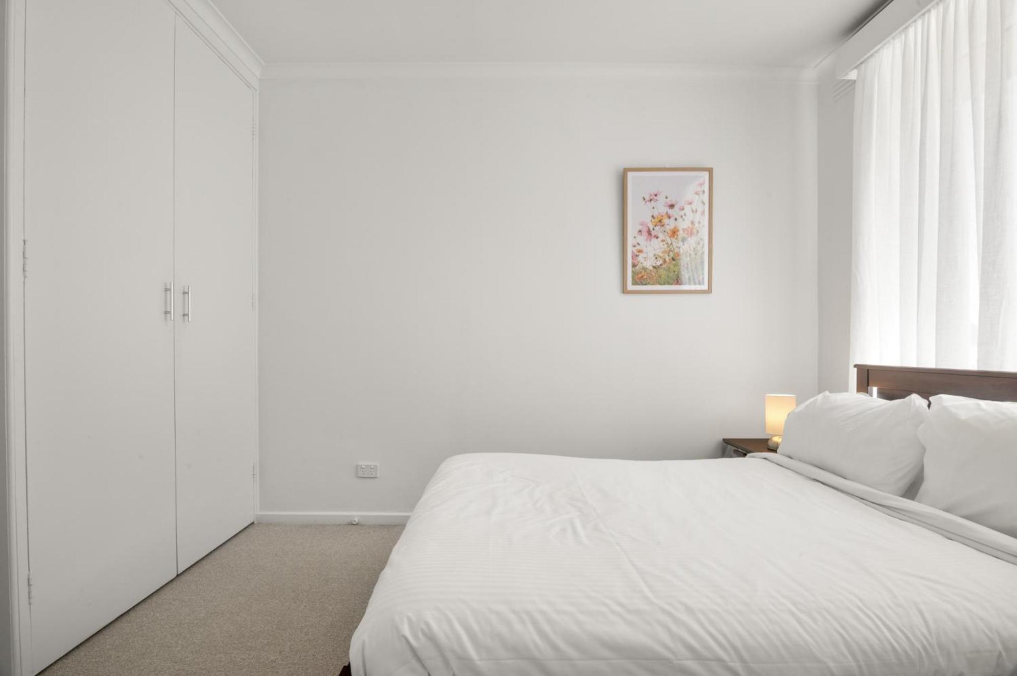 Sleek Richmond 1-Bed Close to Everything