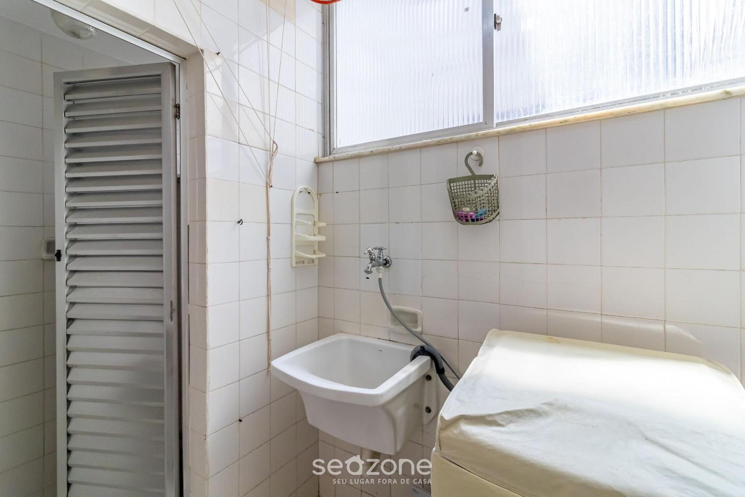 Cozy Apt 350m from Praia do Forte ECF0306