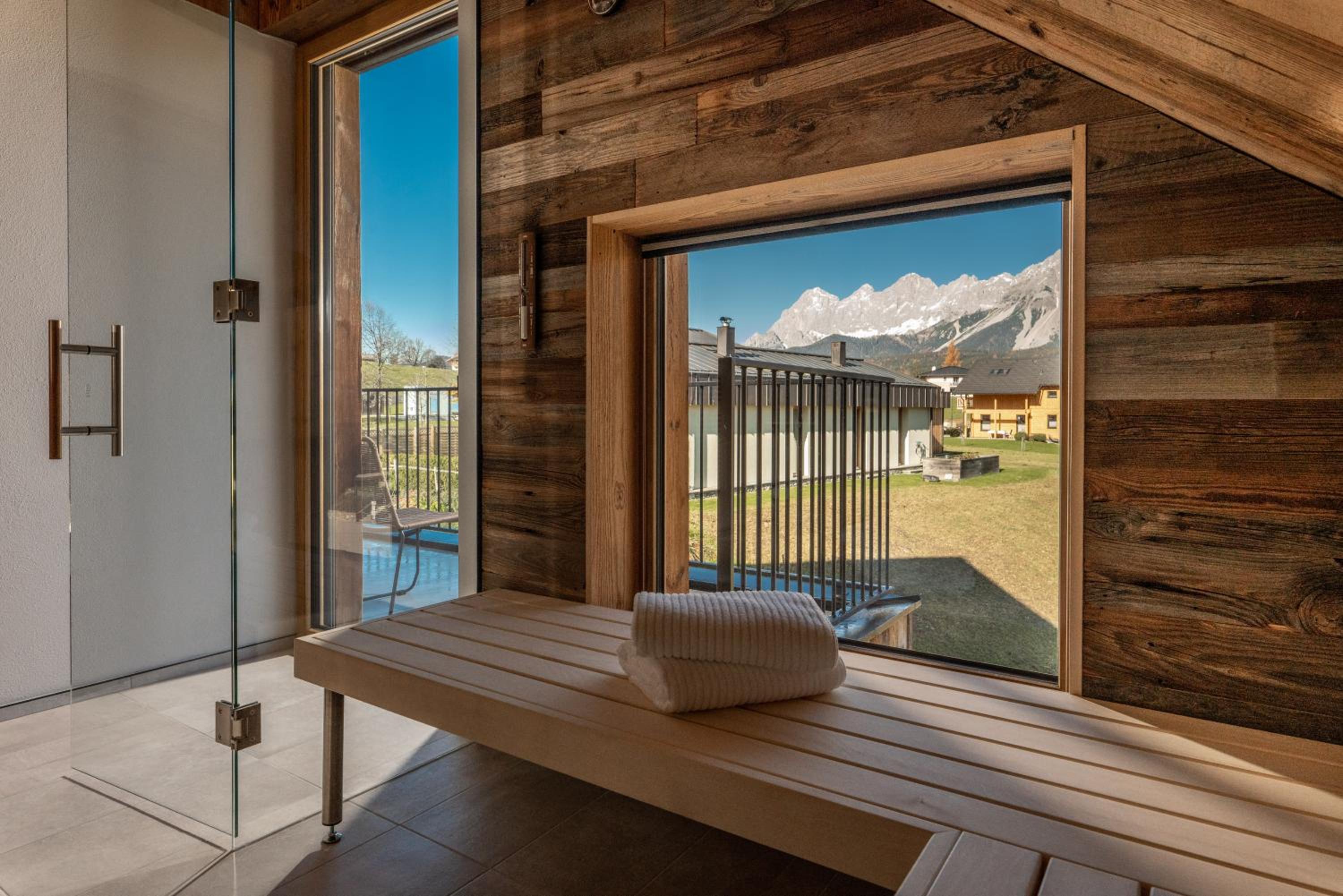 Chalets Almadel by Schladmingurlaub