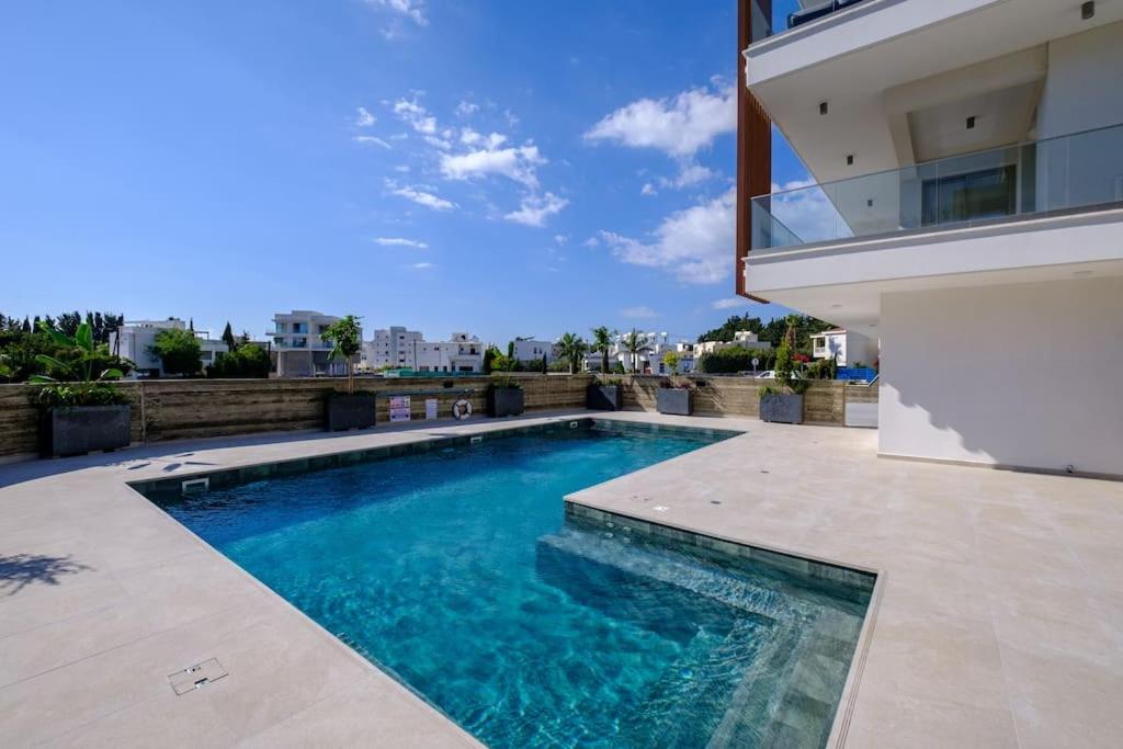 Elite Urban Residence by Nomads