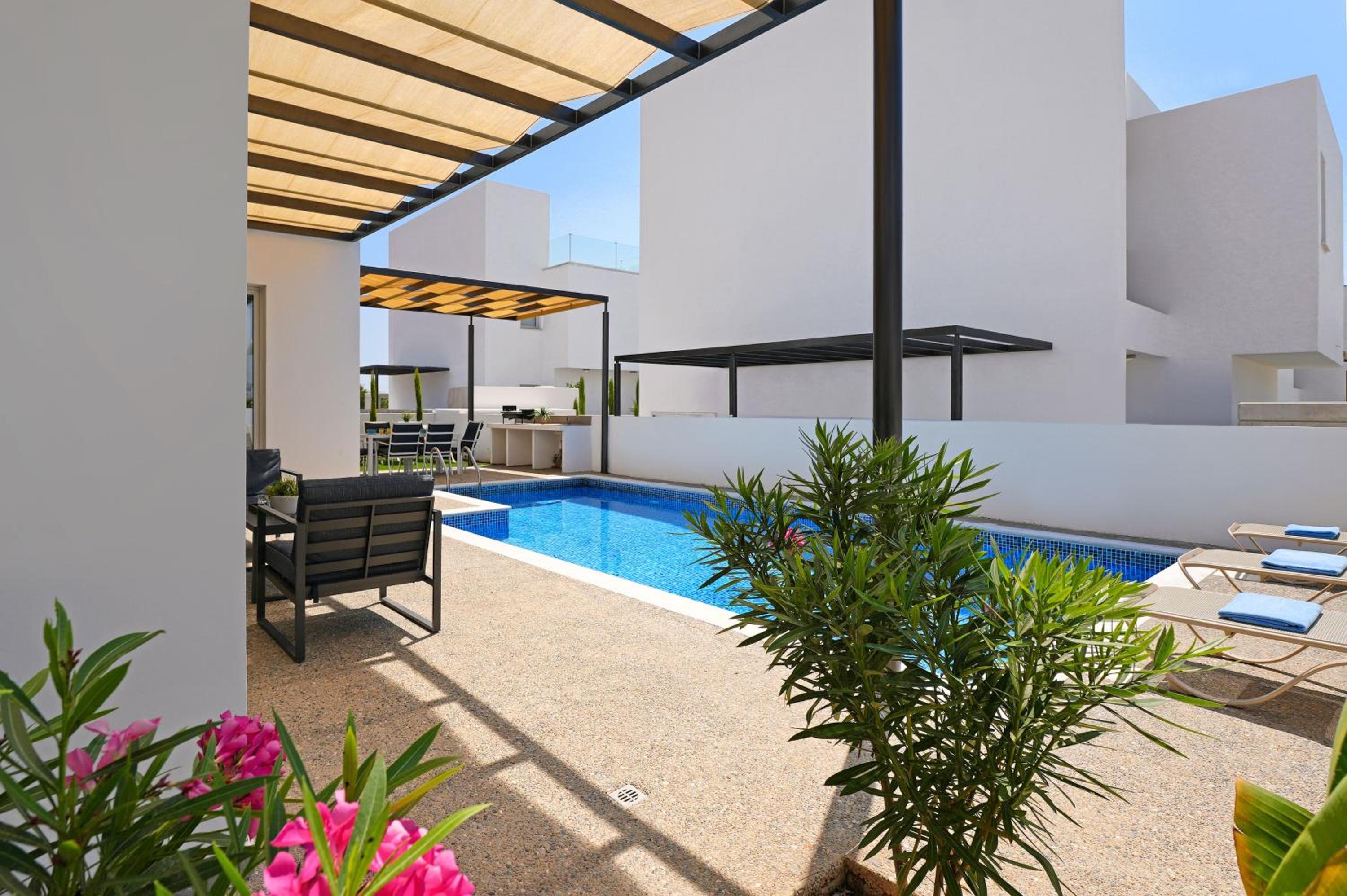 Villa Rosaleen - Ayia Napa Resort Center