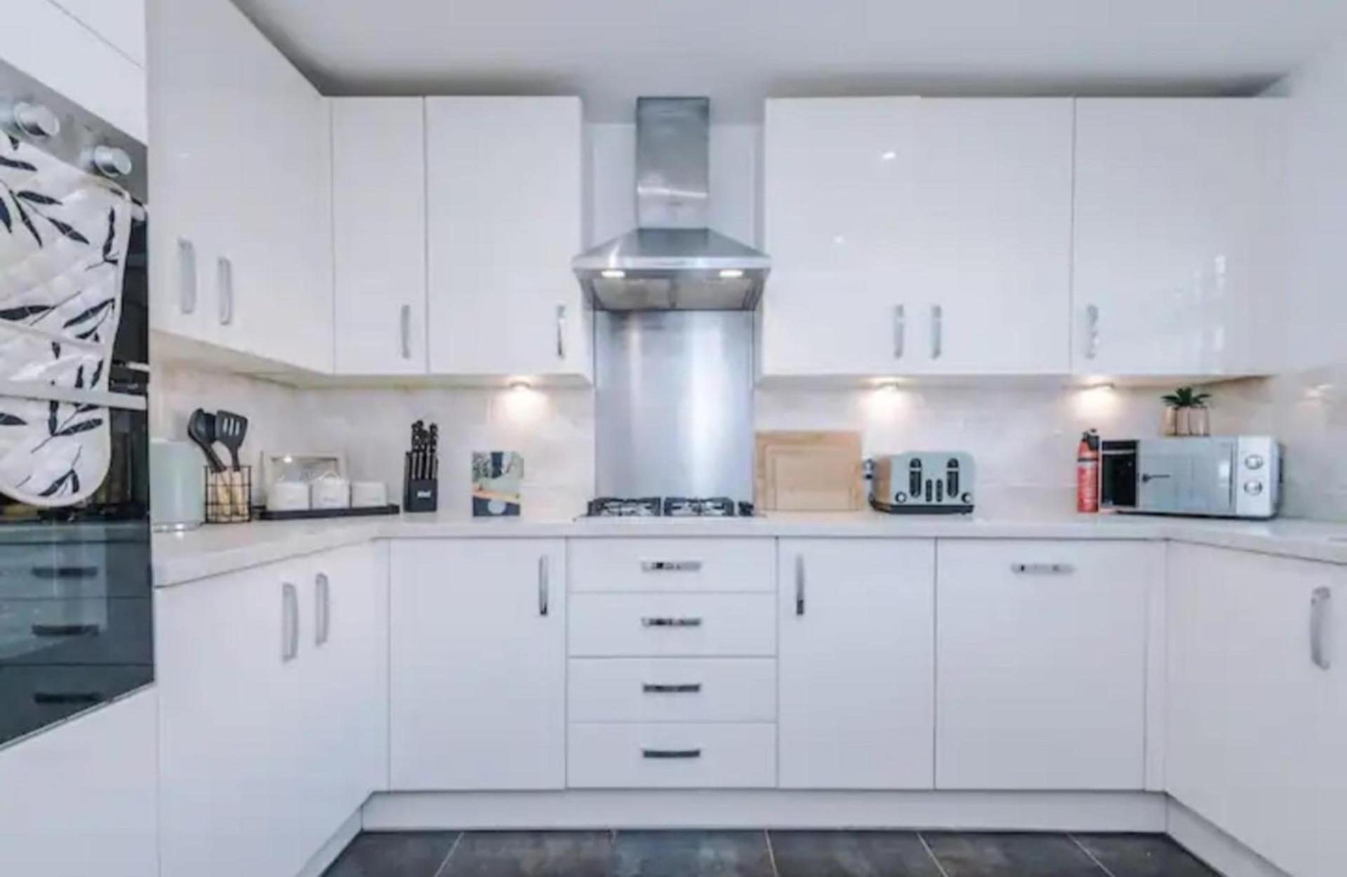 Manchester Oasis Retreat - 4 Bedroom House