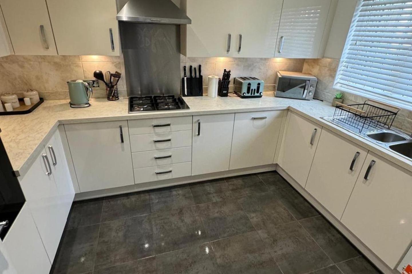 Manchester Oasis Retreat - 4 Bedroom House