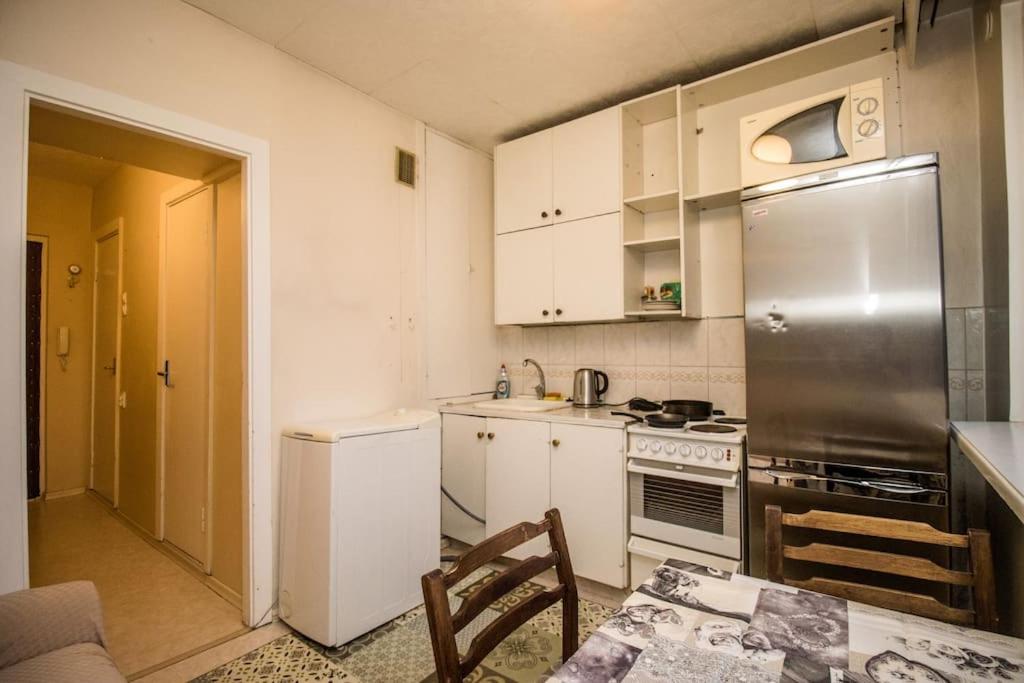 Song Festival apartment 5-10 minutes from airport, bus station, festival area view 4