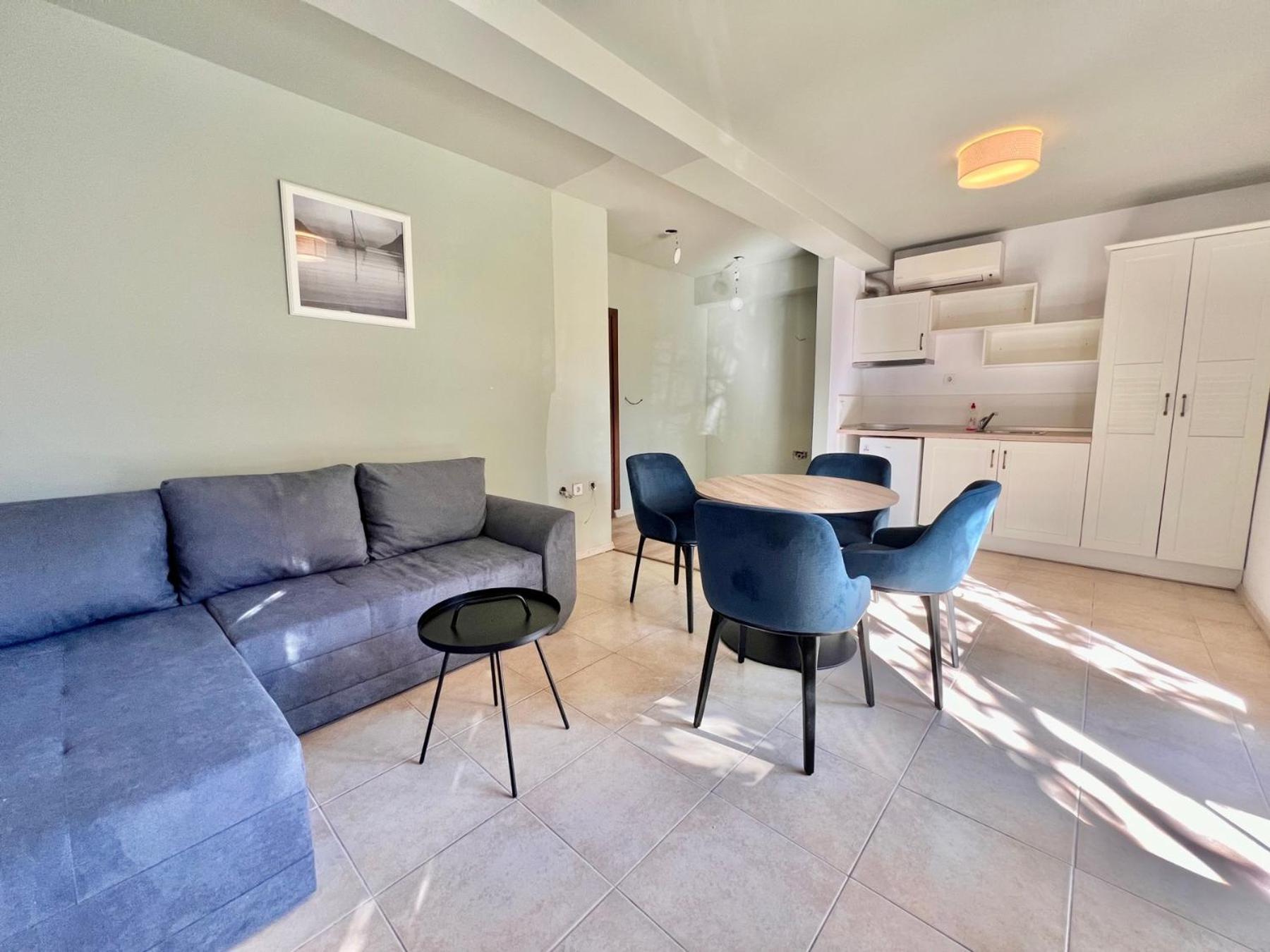 Kiara Apartments