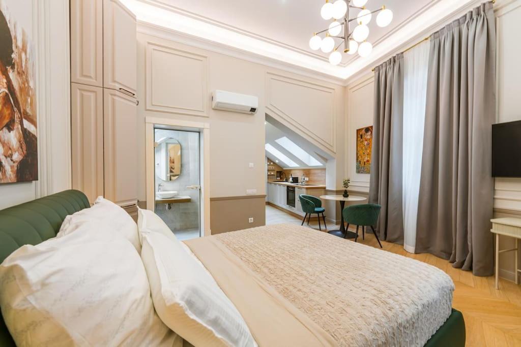 Studio Elegant, Locație Centrală view 5