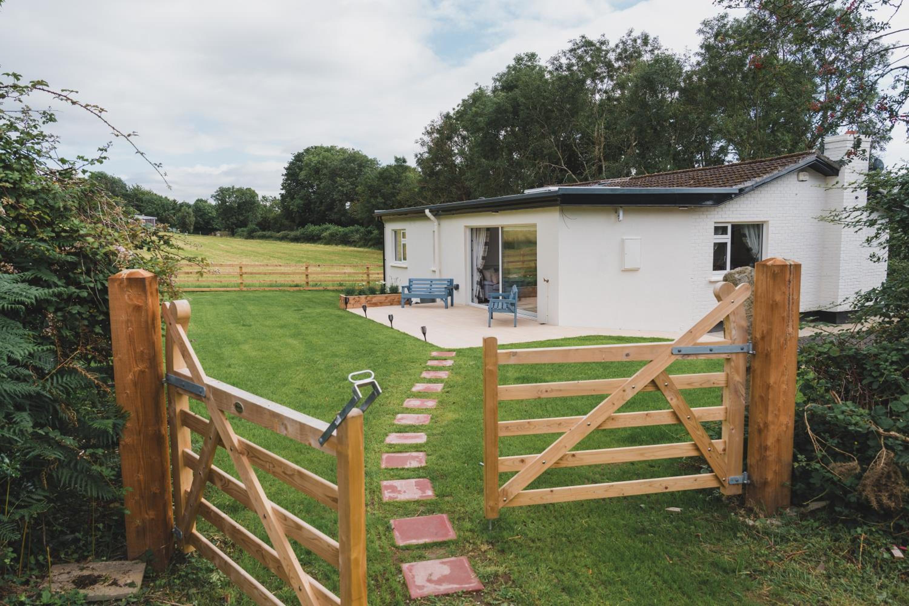 Ballyknocken Cottage