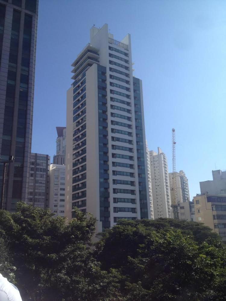 Quarto de casal - Caesar Towers Paulista - Blue Tree Premium Paulista - à 150 metros da Avenida Paulista - estadia estendida - bônus 12 horas