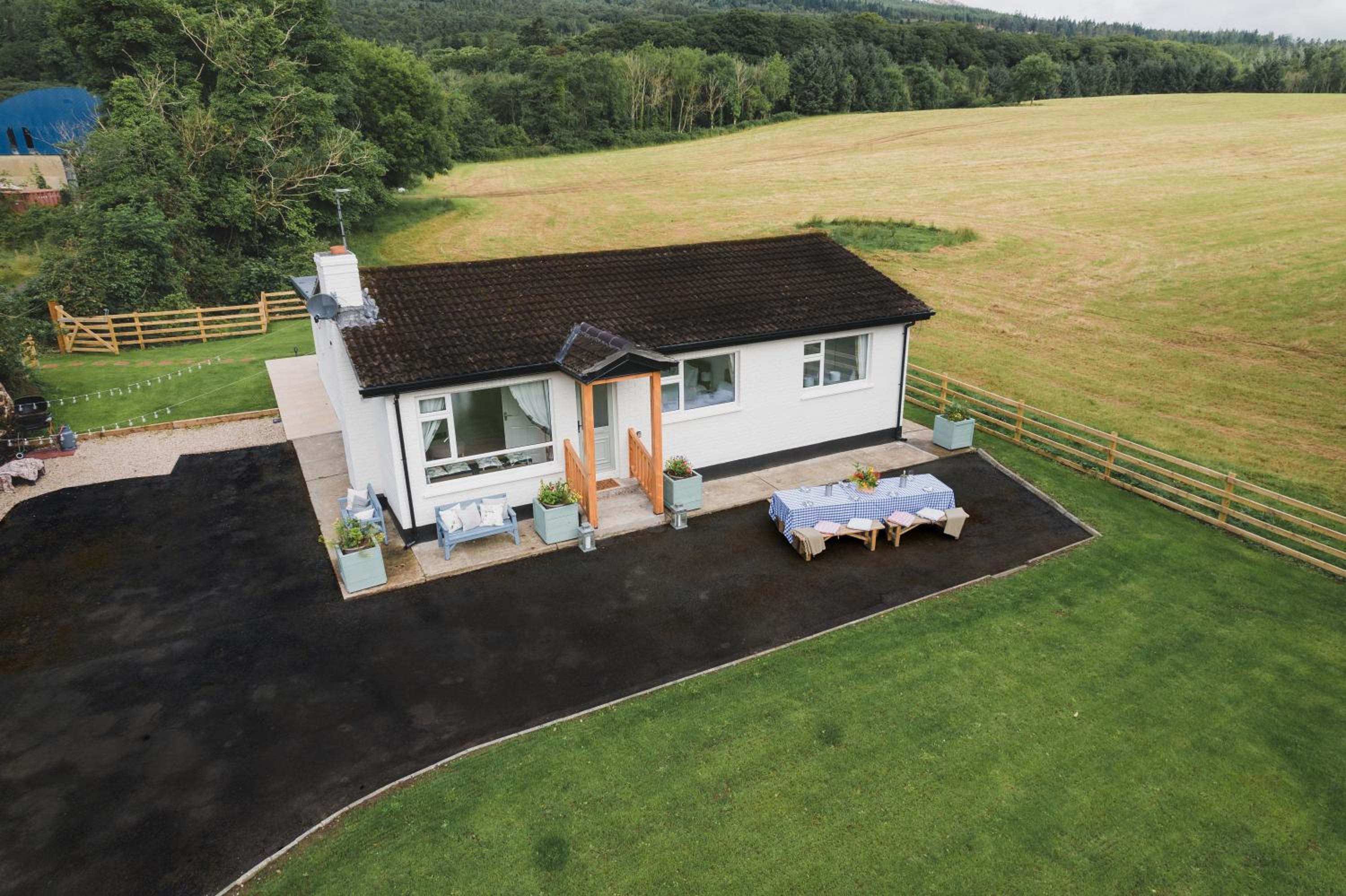 Ballyknocken Cottage