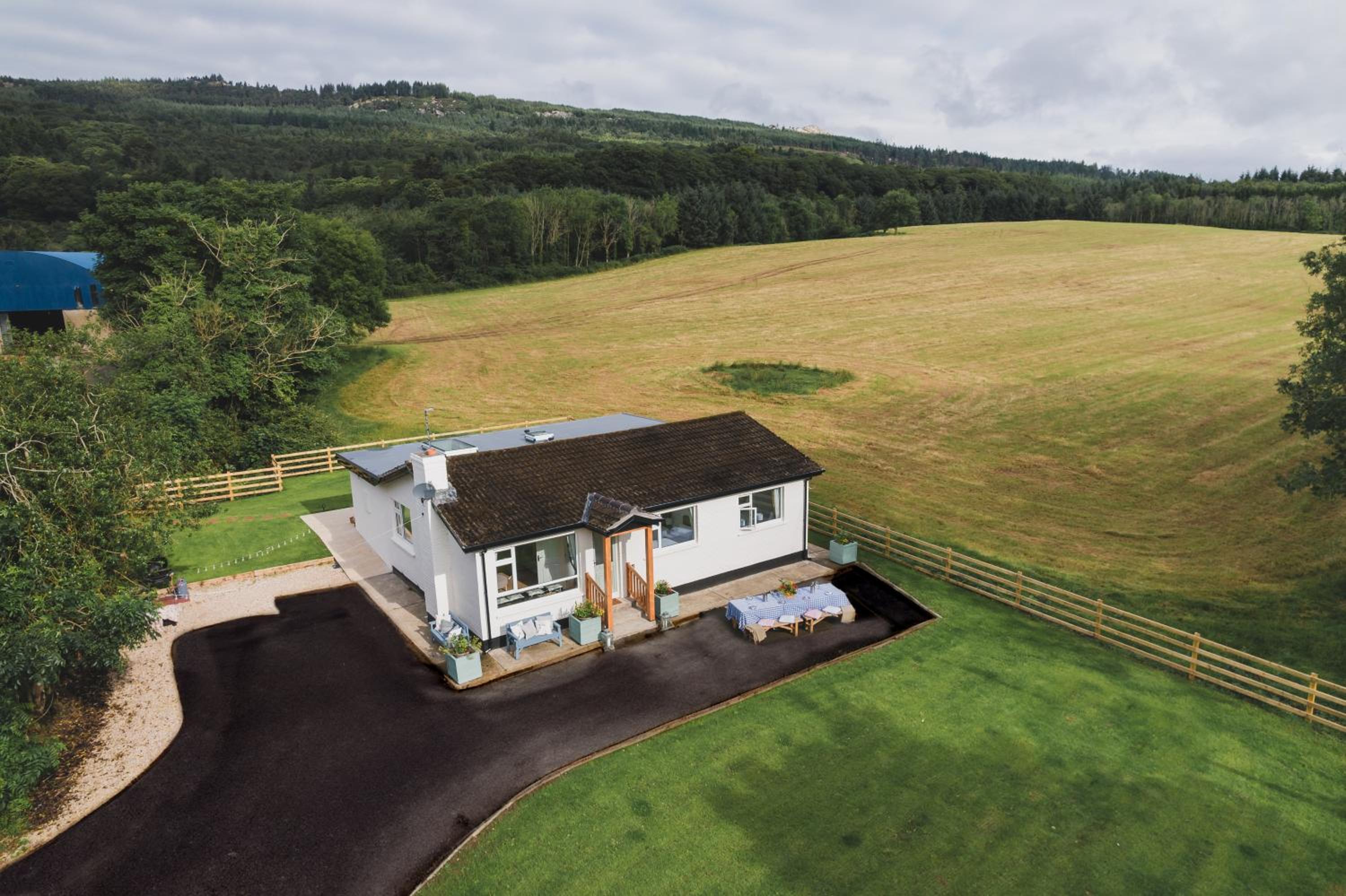 Ballyknocken Cottage
