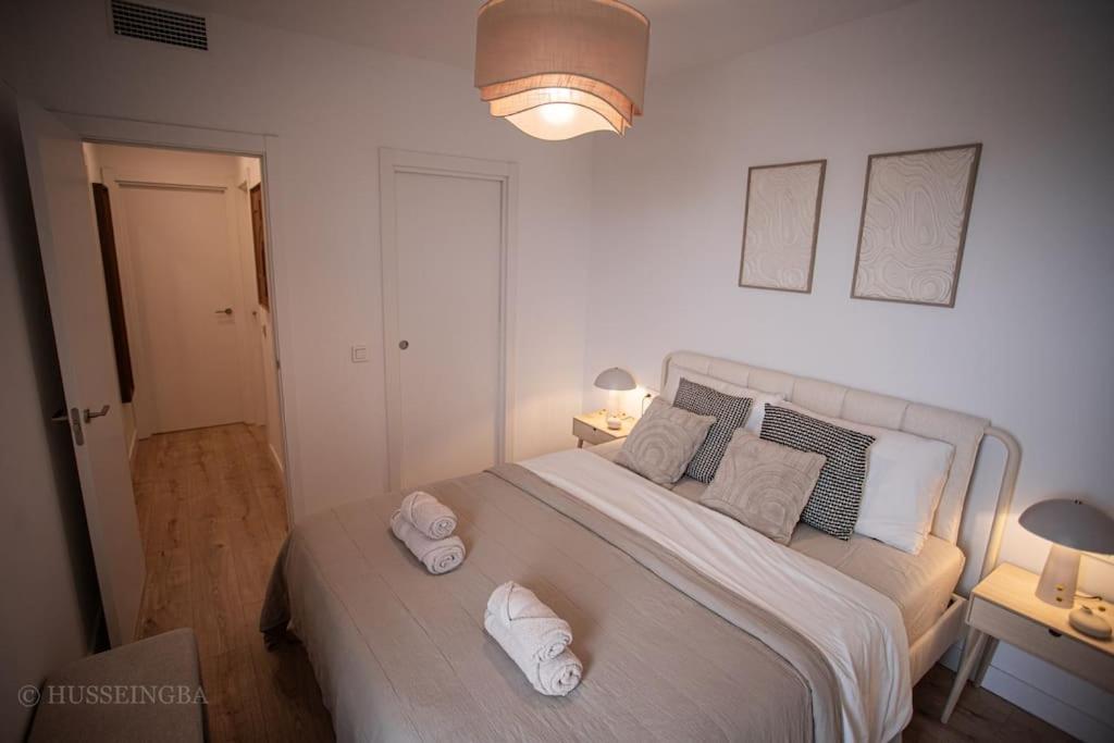 Malaga Skyline Suite with Pool - Floor 26 - Free Parking