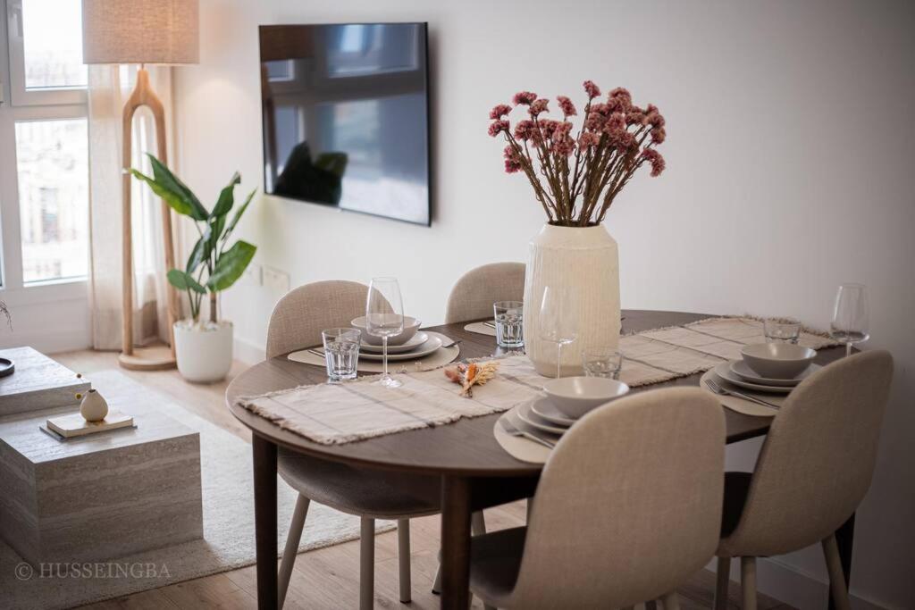 Malaga Skyline Suite with Pool - Floor 26 - Free Parking