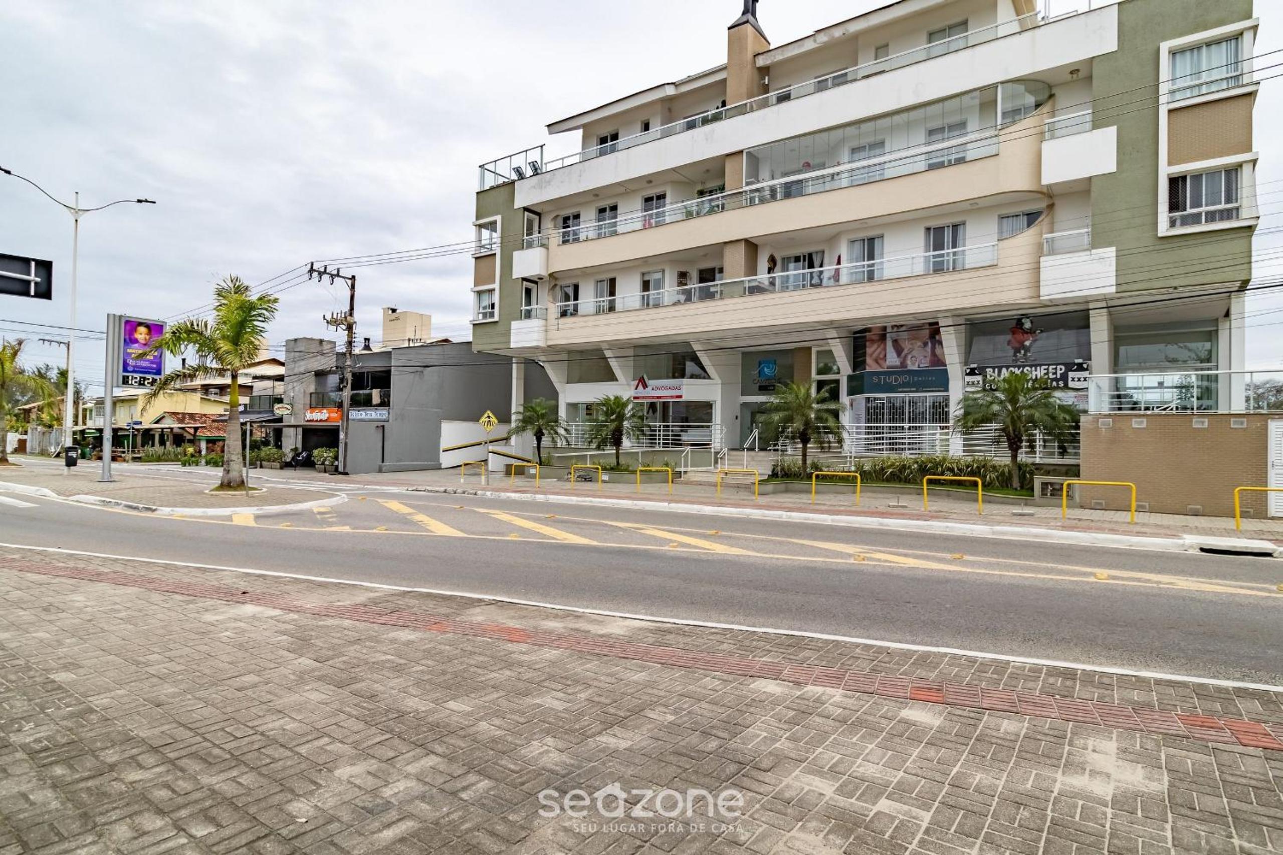Charming Apt 270m from Campeche Beach - CBU203