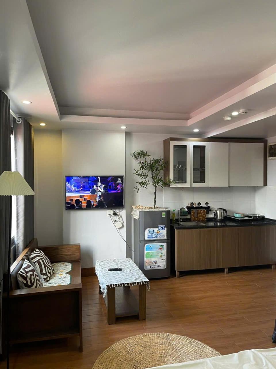 Ann Studio, bacony, kitchen