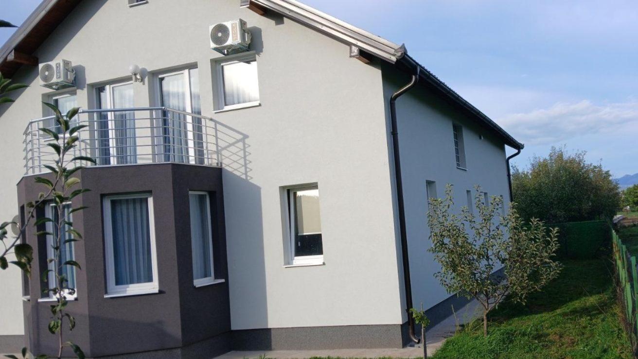 Villa 'Whispering Pines' Ilidža