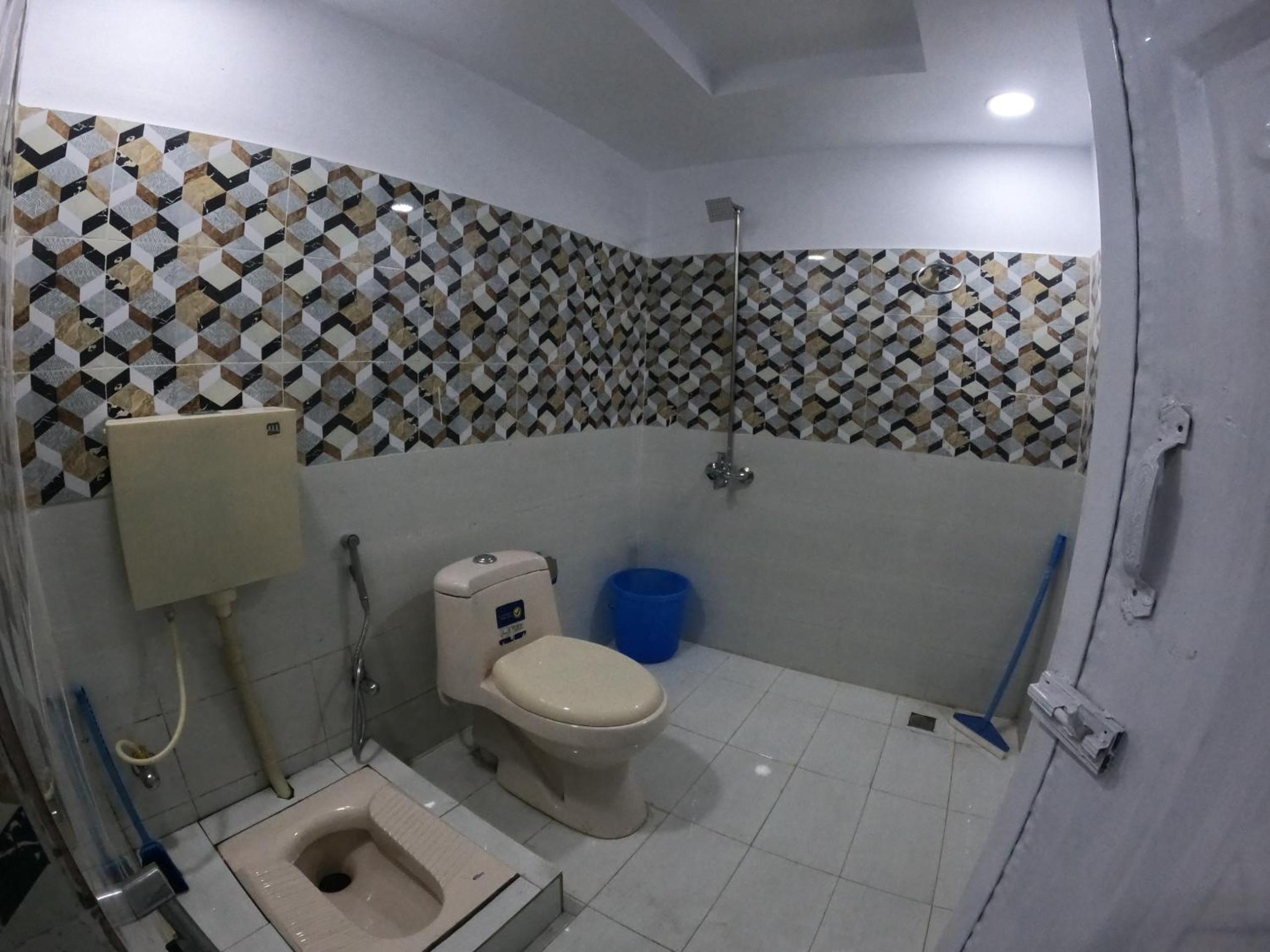 Photo 18