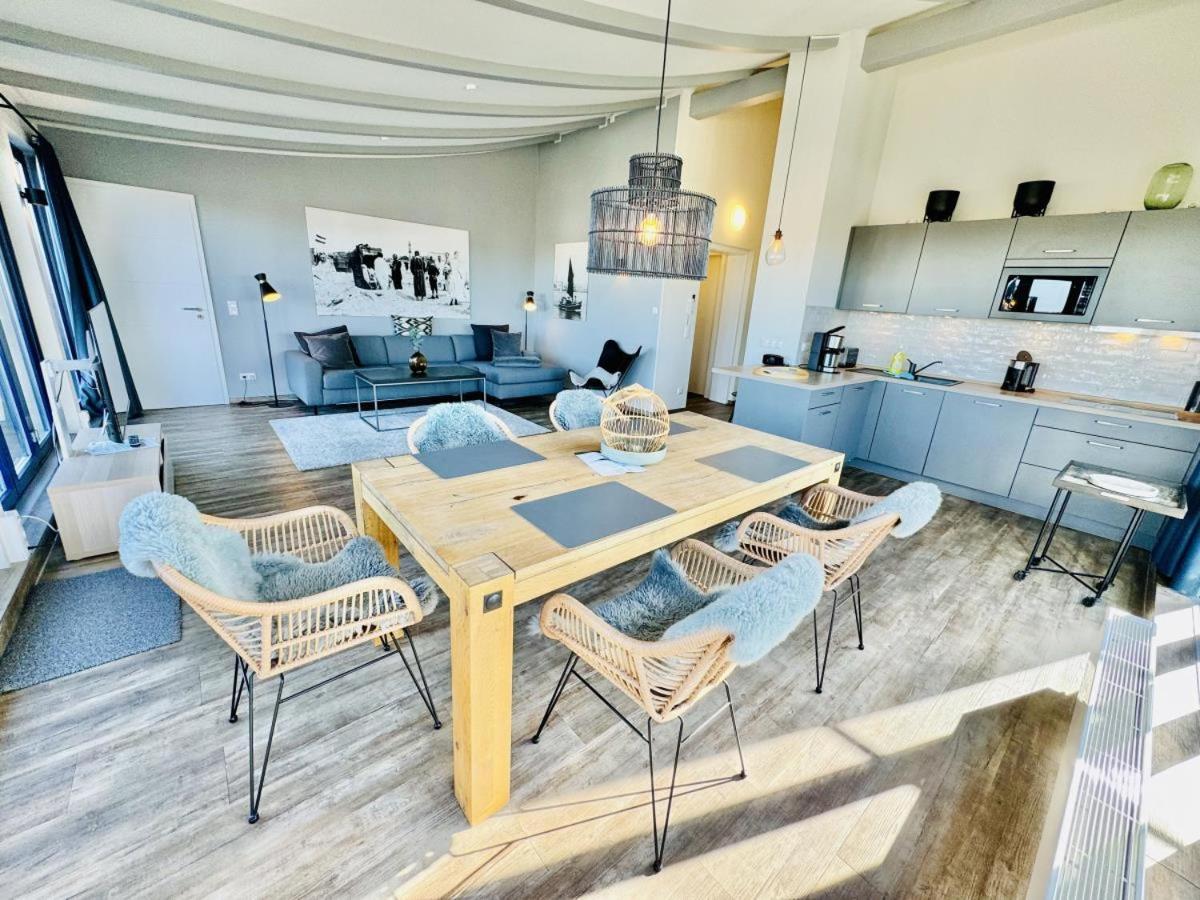 Stromdampfer, Lounge