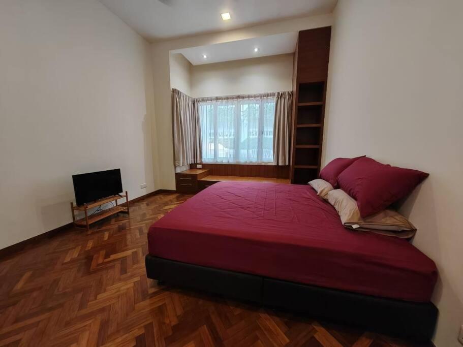 Sweet Cozy Marina Suite at Straits Quay