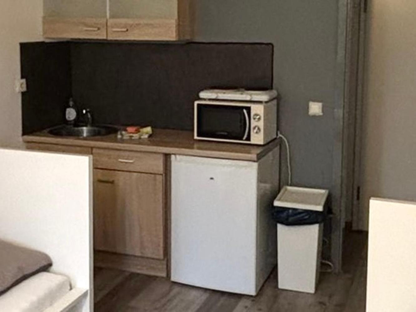 Budget Apartment Köln en Cologne — kitchen