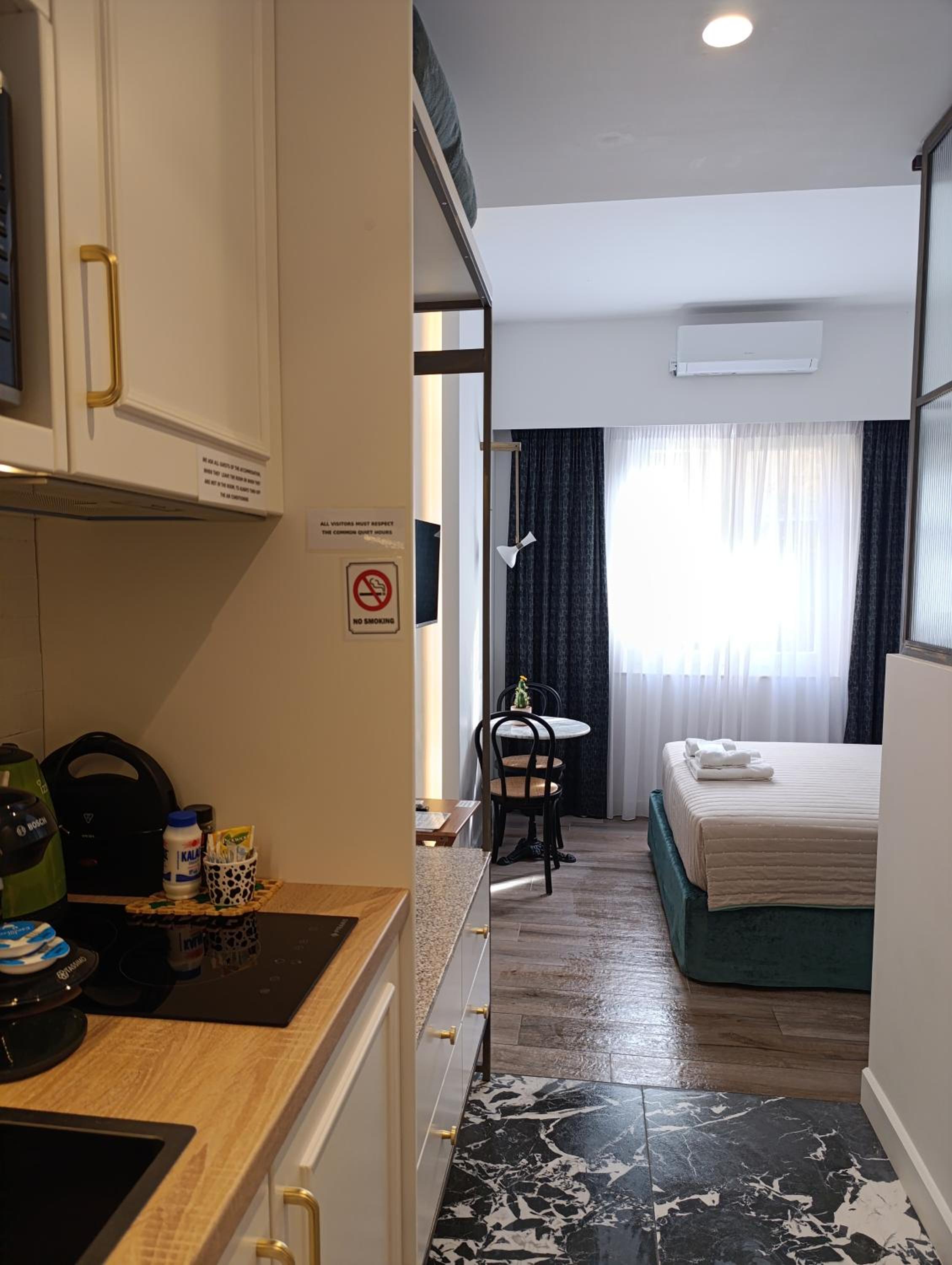 MUSES LUXURY SUITES