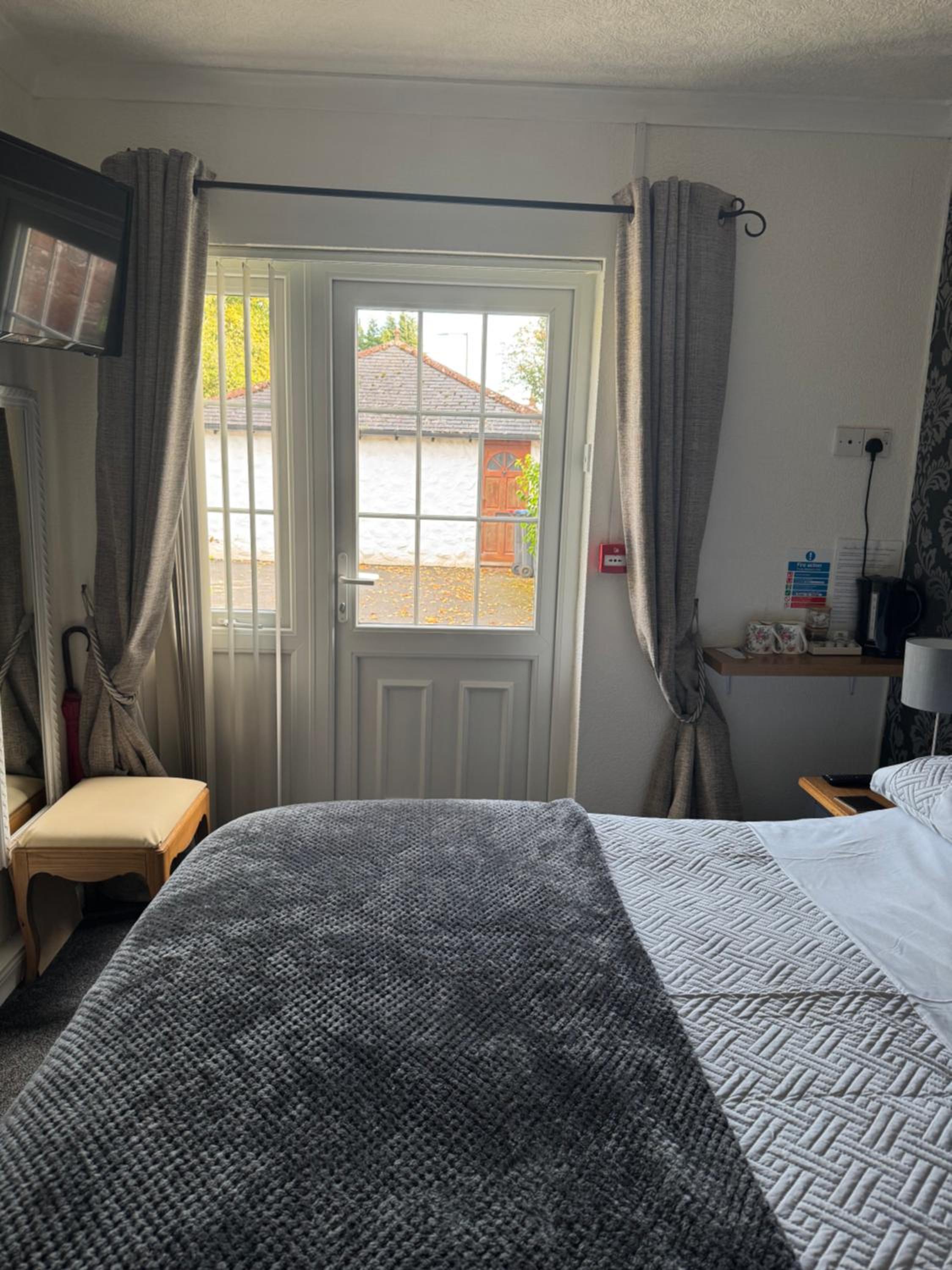 Photo 16