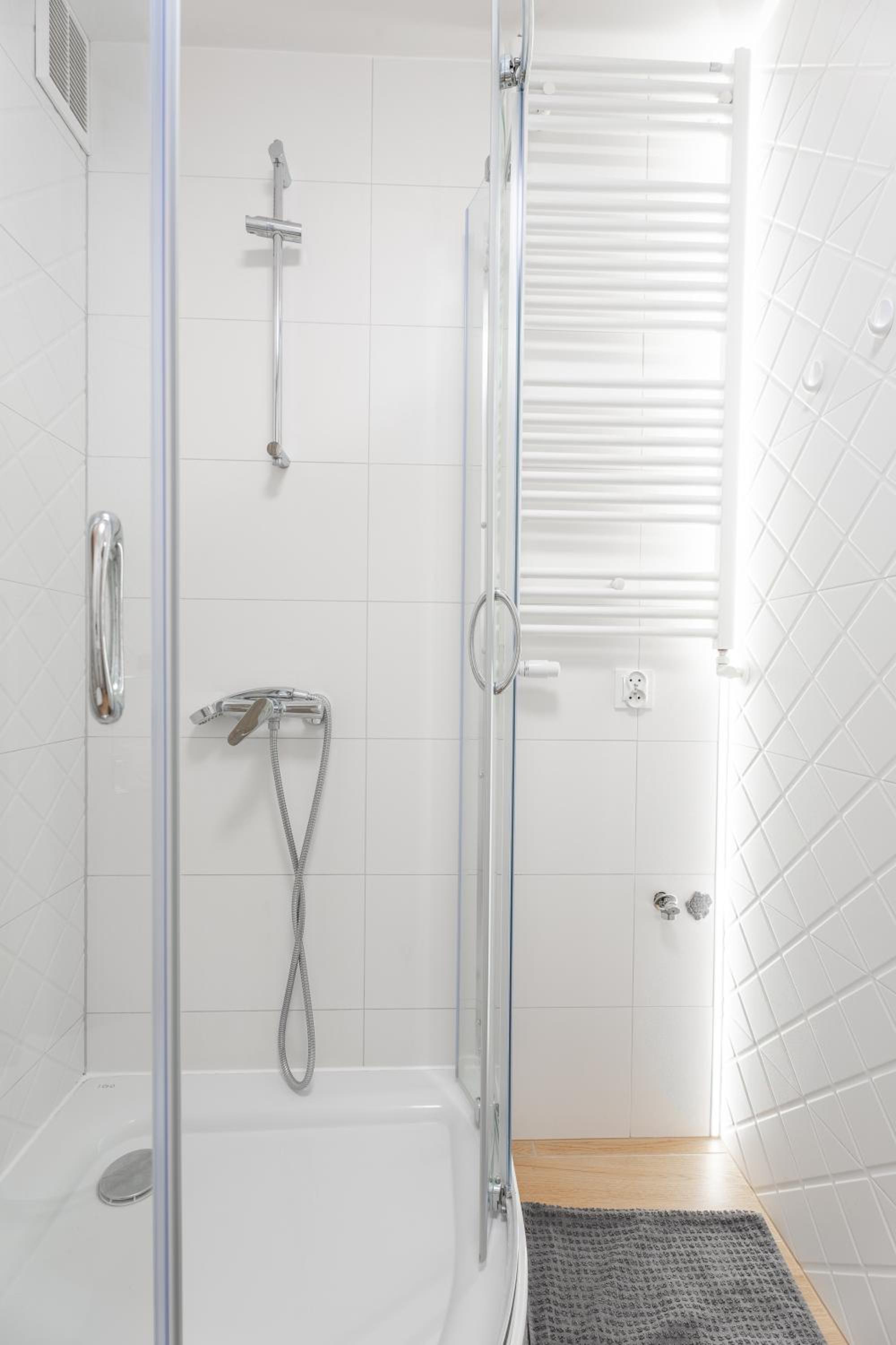 Apartament Centrum 32m2 Kłodzko - Przyjaciół Ziemi Kłodzkiej - Spokój, Cisza, Bliskość Atrakcji, photo 10