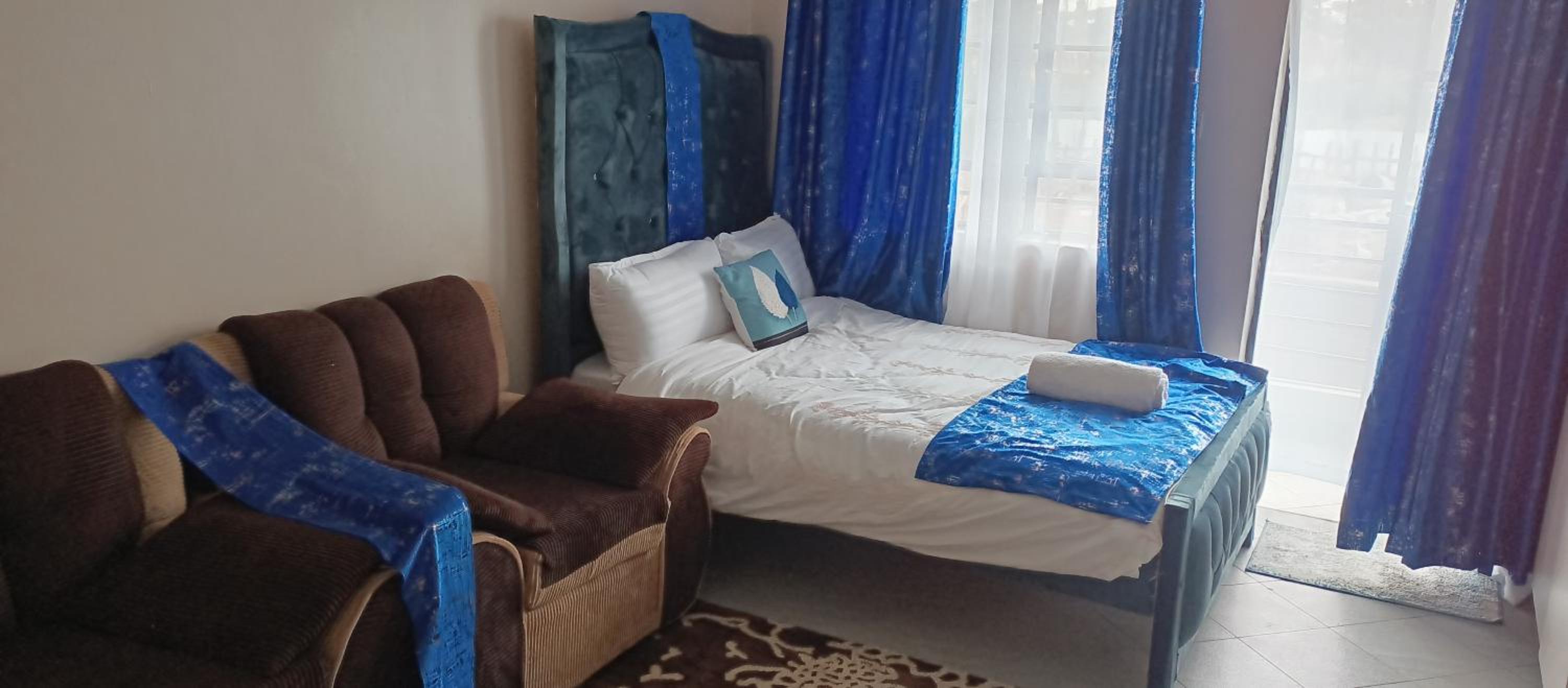 Samaxbnb luxury homes view 4