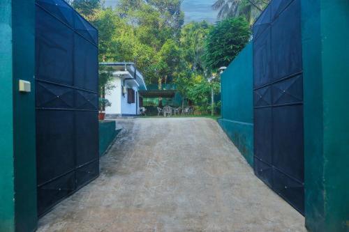 Lily Bungalow view 5