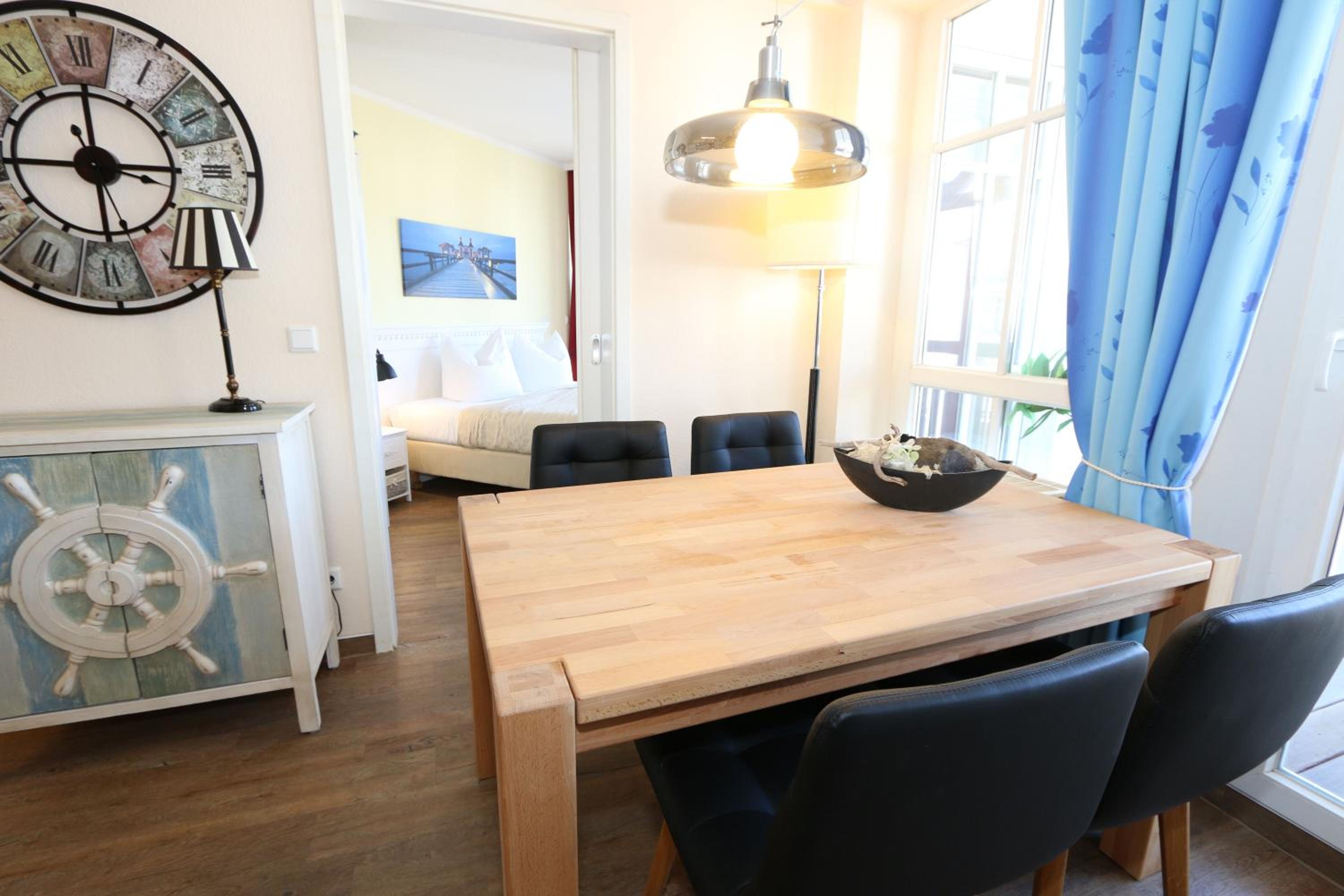 Seepark Sellin - Haus Altensien Whg 466 mit Balkon