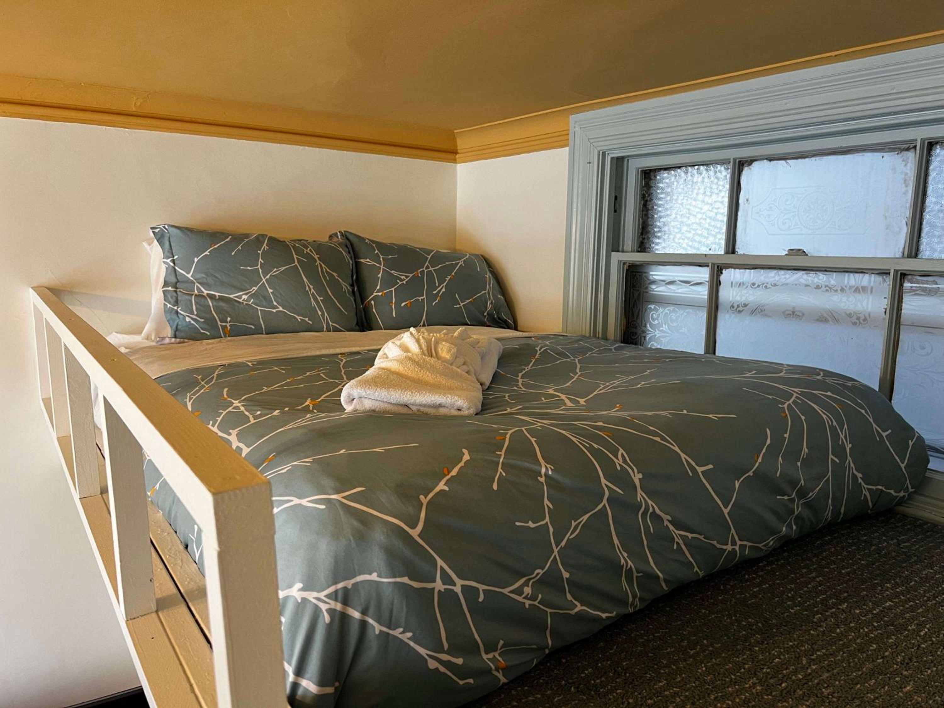 Stylish Living at Inglis Heritage, Unit C