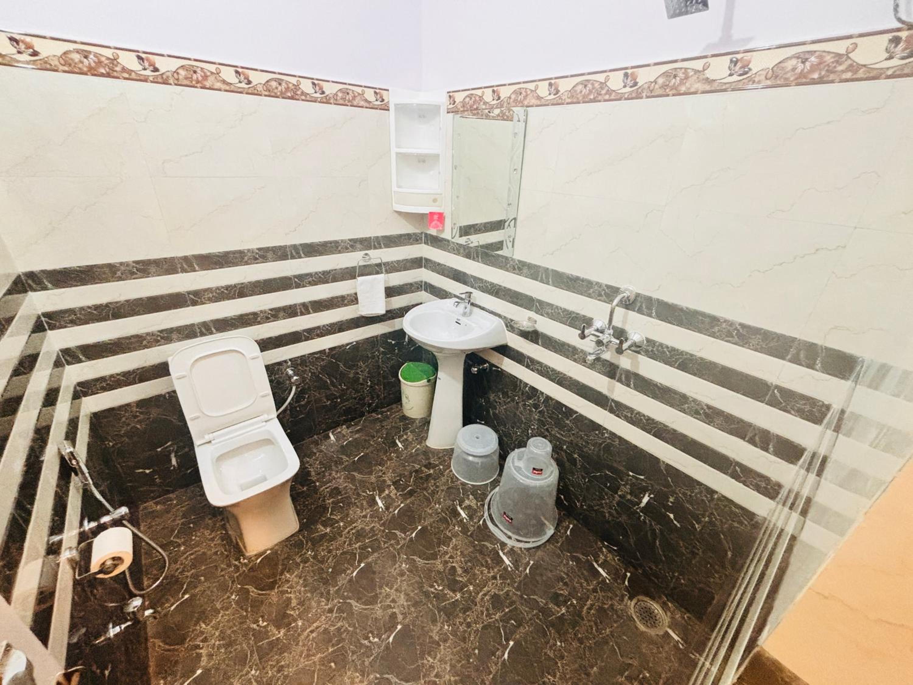 Liliyan Palace Guest house