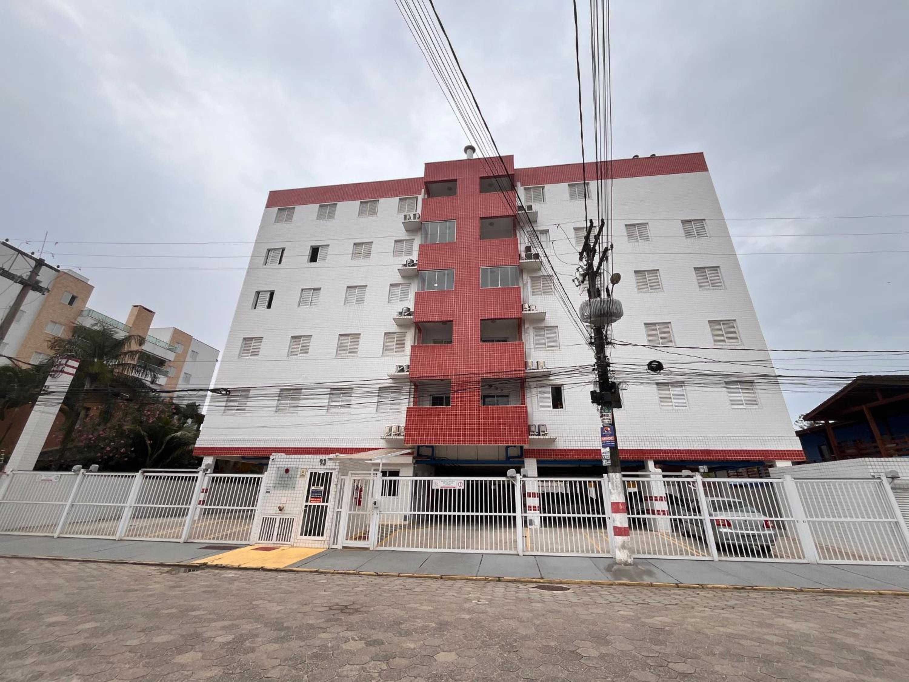 Rubi - 150m Praia das Toninhas Com Ar Condicionado