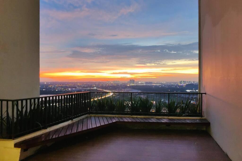 Golden Skyview Sunrise Sunset