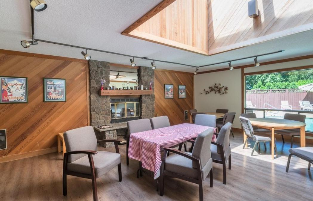 Cozy Nest Condo in Welches