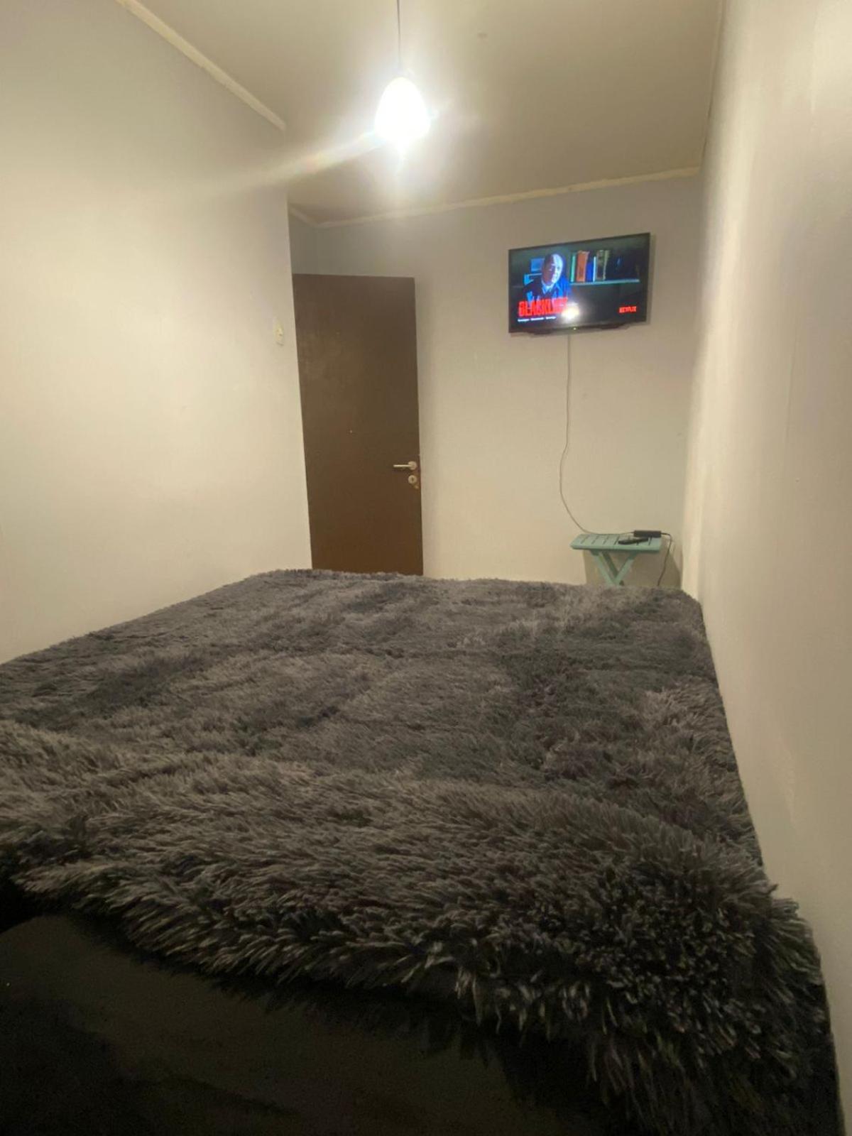 Hermosa y Cómoda Habitación en Las Condes para 1 persona/ Estacionamiento