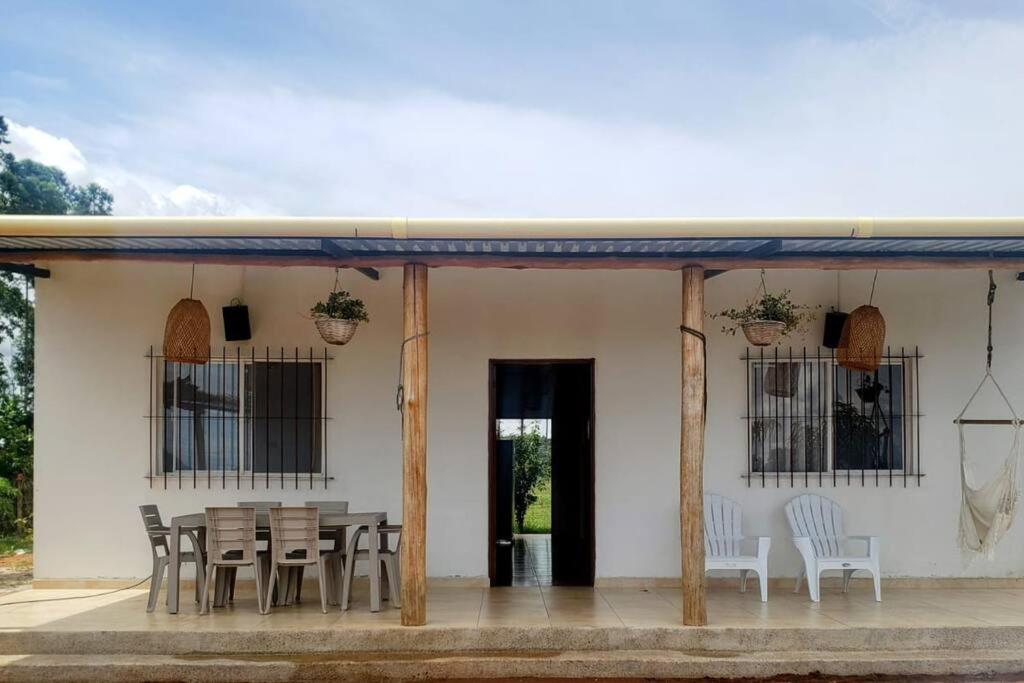 Hermosa casa campestre en Villanueva