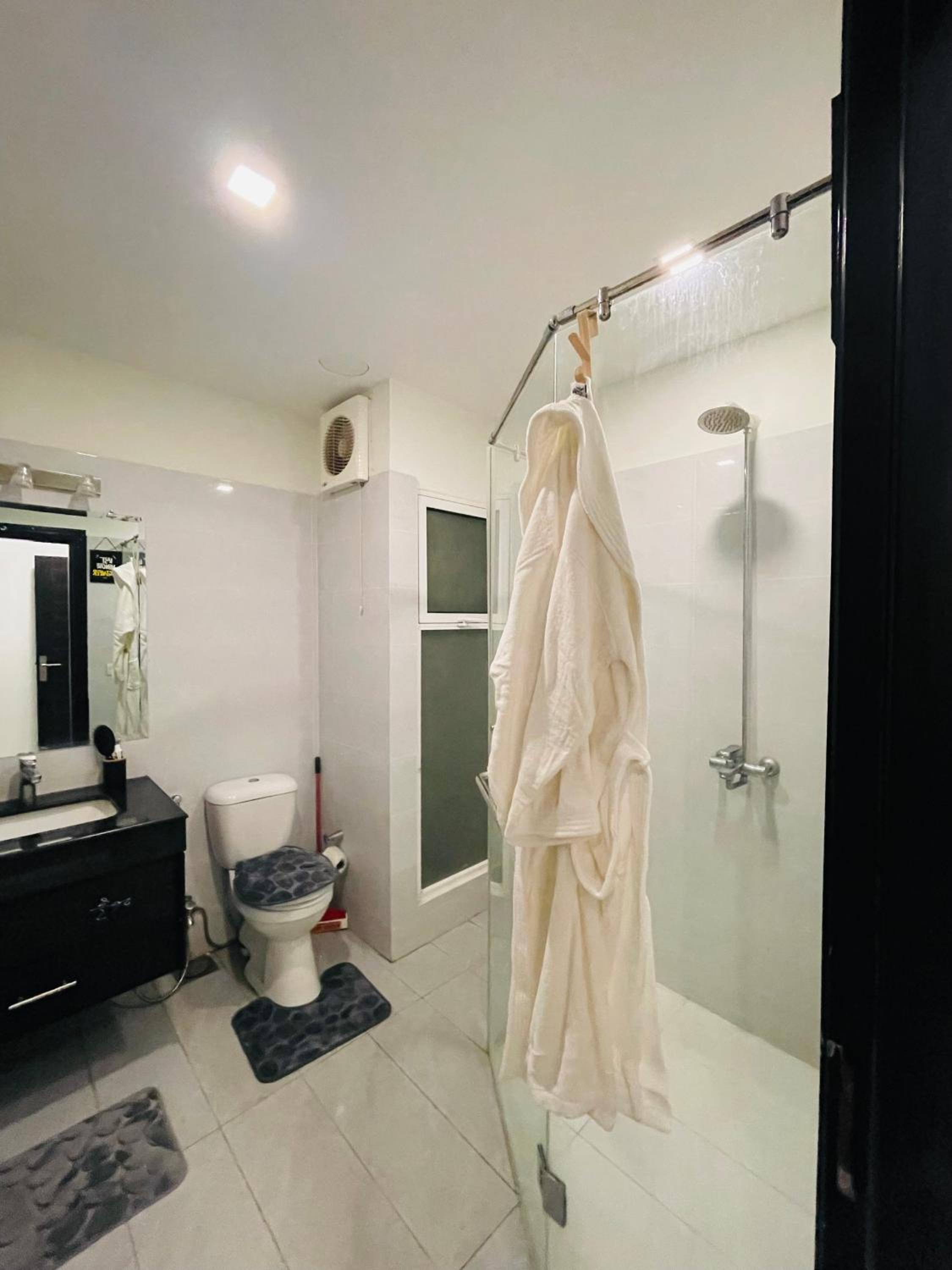 Little Luxuries 1-Bed Apartment view 3